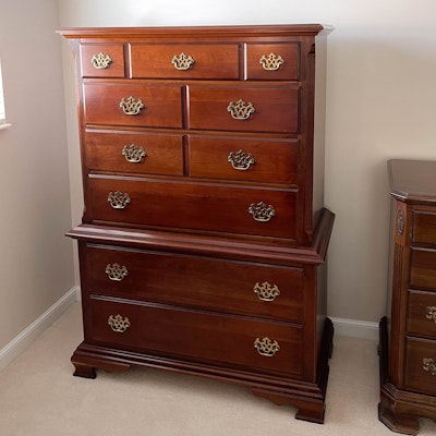American of Martinsville Federal Style Cherry Chest of Drawers