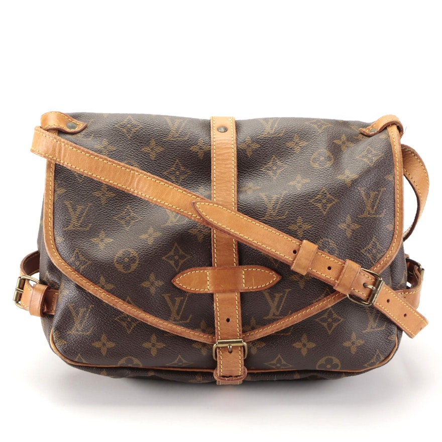 Louis Vuitton Saumur 30 Messenger Bag in Monogram Canvas and Leather