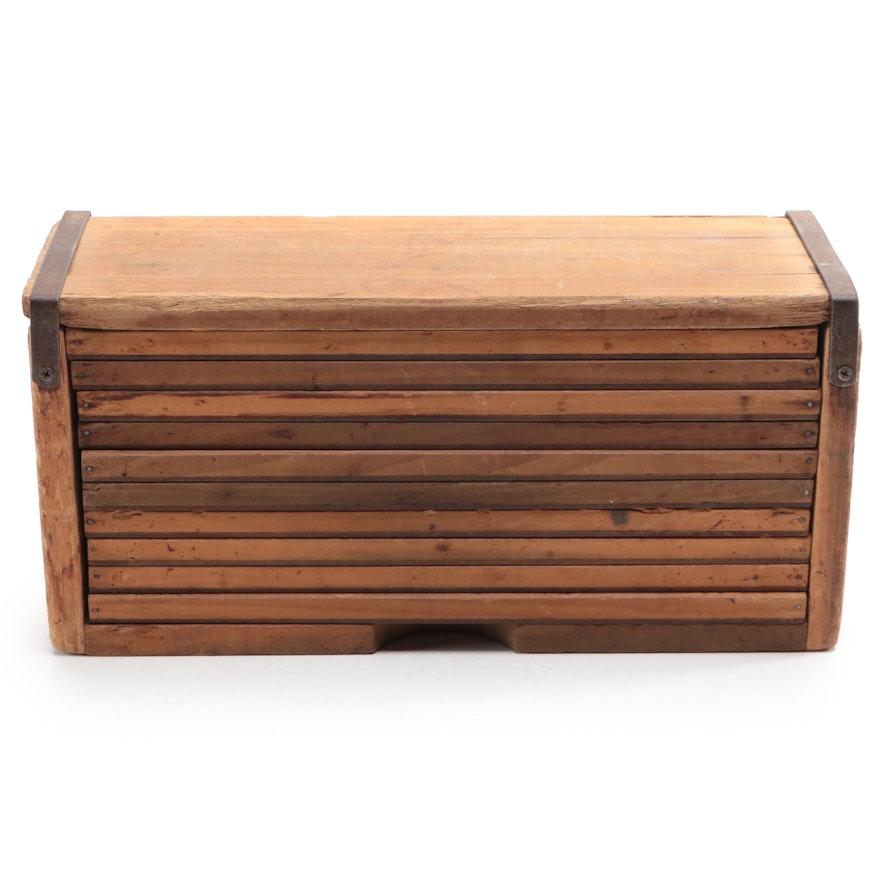 Primitive Wooden Stacking Tray Box, Early to Mid 20th Century