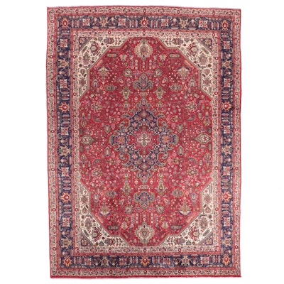 9'8 x 12'8 Hand-Knotted Persian Heriz Room Size Rug