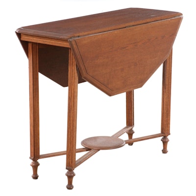 Late Victorian Oak Drop-Leaf Side Table, Late 19th/Early 20th Century
