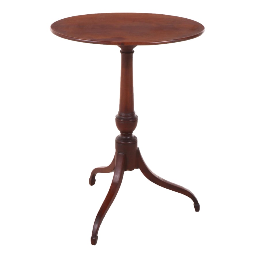 Federal Mahogany Tilt-Top Candlestand, Early 19th Century