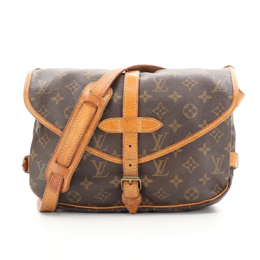 Louis Vuitton Saumur 25 Messenger Bag in Monogram Canvas and Leather