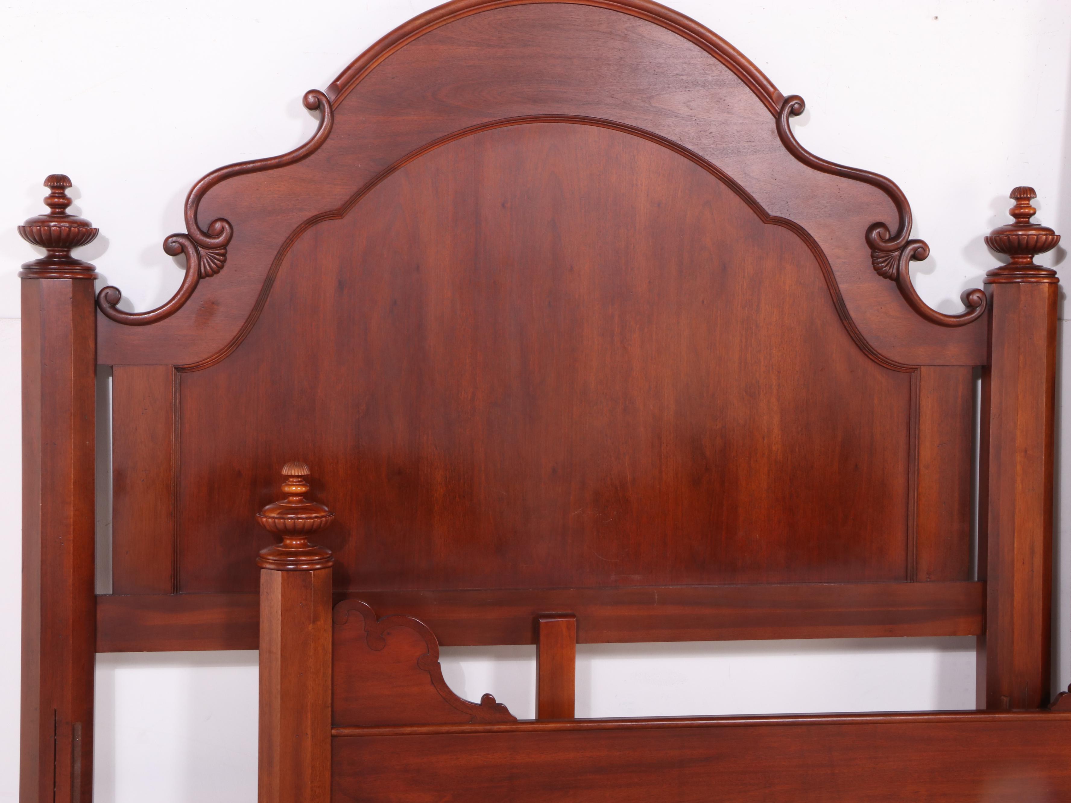 Lexington Furniture "Vestiges" Mahogany King Size Bed Frame EBTH