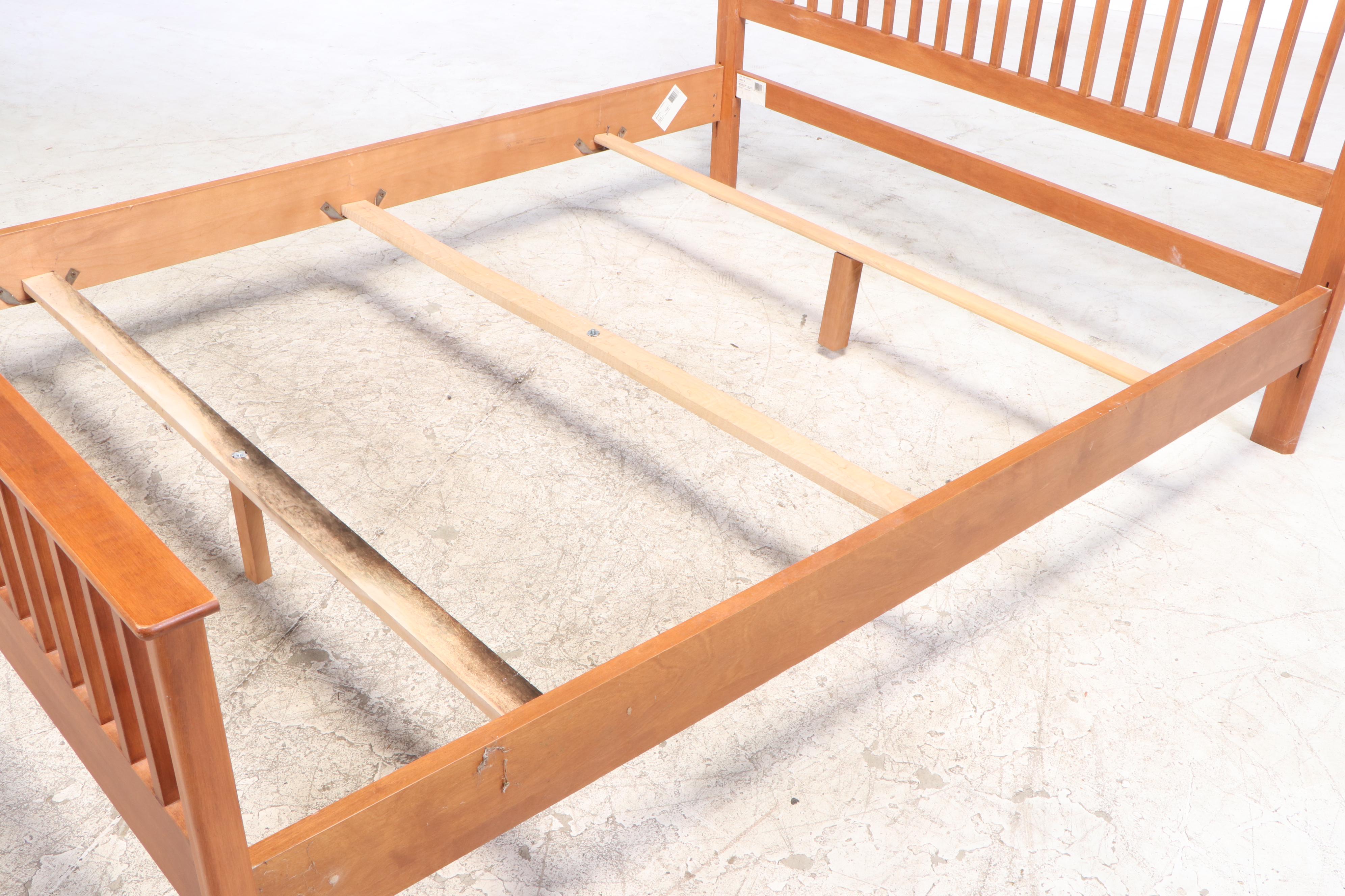 Mission Style Oak Queen Bed | EBTH