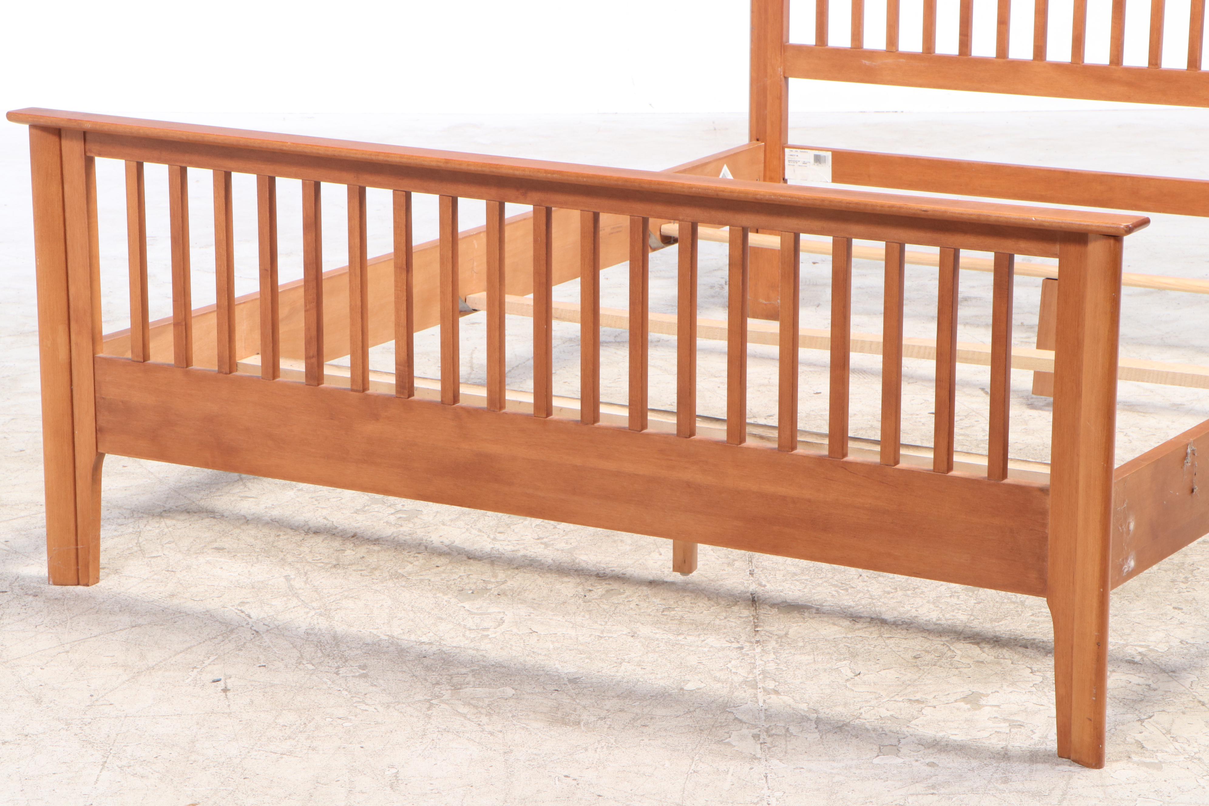 Mission Style Oak Queen Bed | EBTH