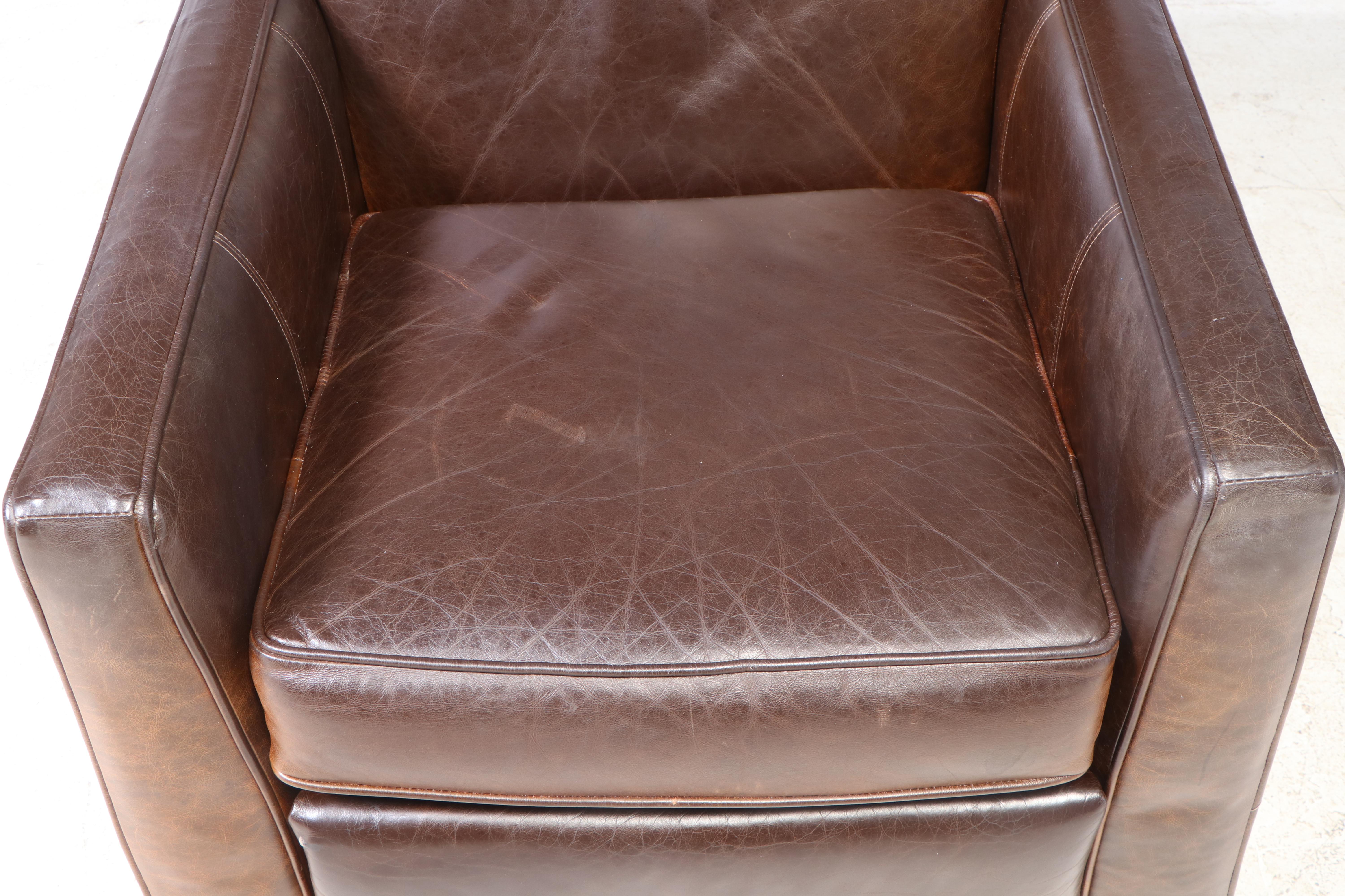 Haverty Furniture Co. Brown Leather Recliner EBTH