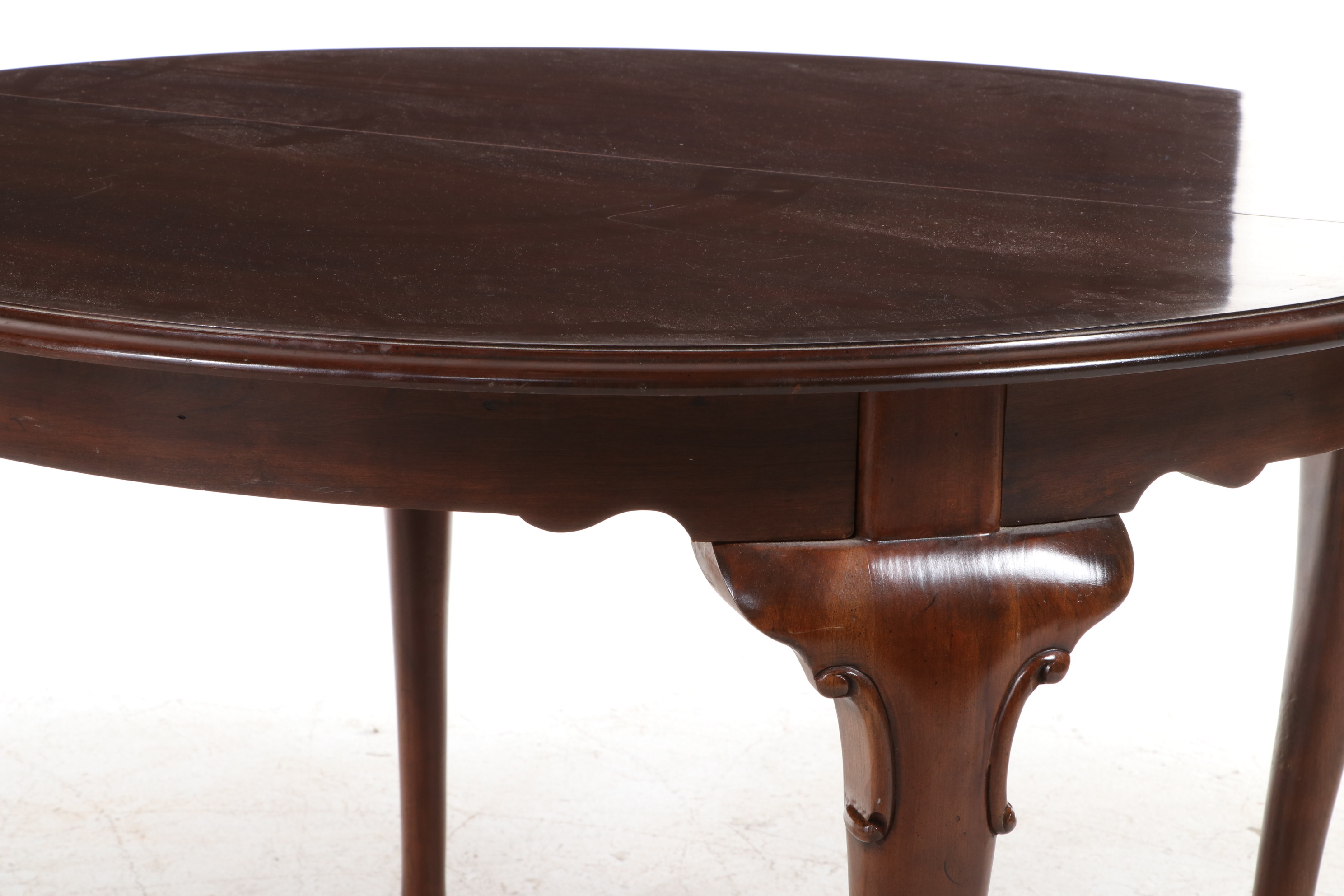 Queen Anne Style Cherry Dining Table EBTH   IMG 0411.JPG