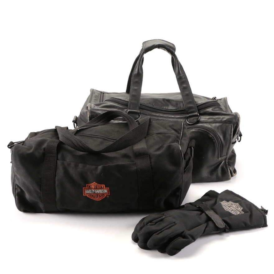 Harley-Davidson Duffle Bags in Leather and Canvas with Gloves