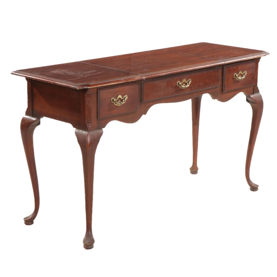 Thomasville Queen Anne Style Cherry Three-Drawer Vanity Table, Late 20th C.