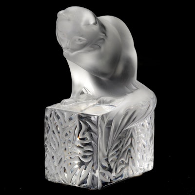 Lalique Frosted Crystal "Doucha" Cat Figurine, Early 20th Century