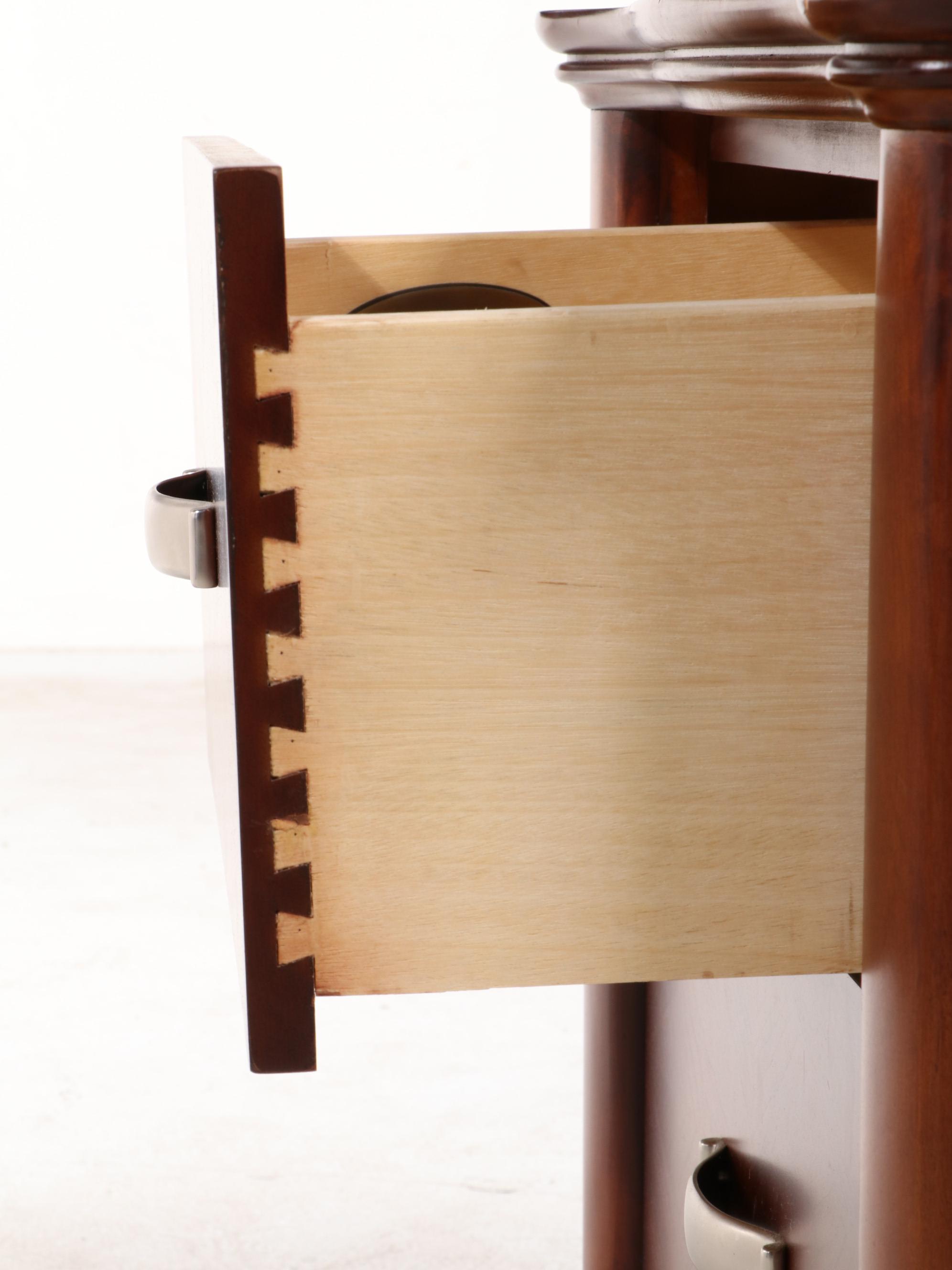 Thomasville CherryVeneered Queen Size FourPost Bed and