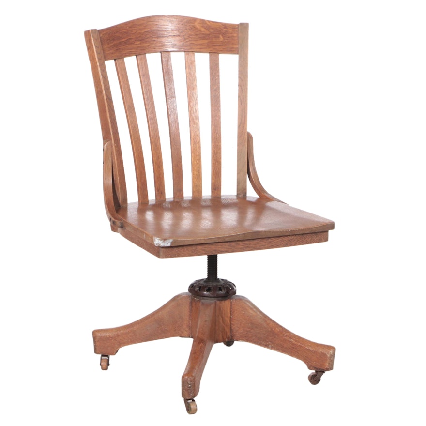 Milwaukee Chair Co. Quartersawn Oak Swivel Desk Chair, pat. 1914