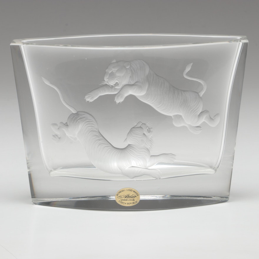 Signed Ateliér Veselouš Bohemian Cut, Sandblasted and Engraved Tigers Glass Vase