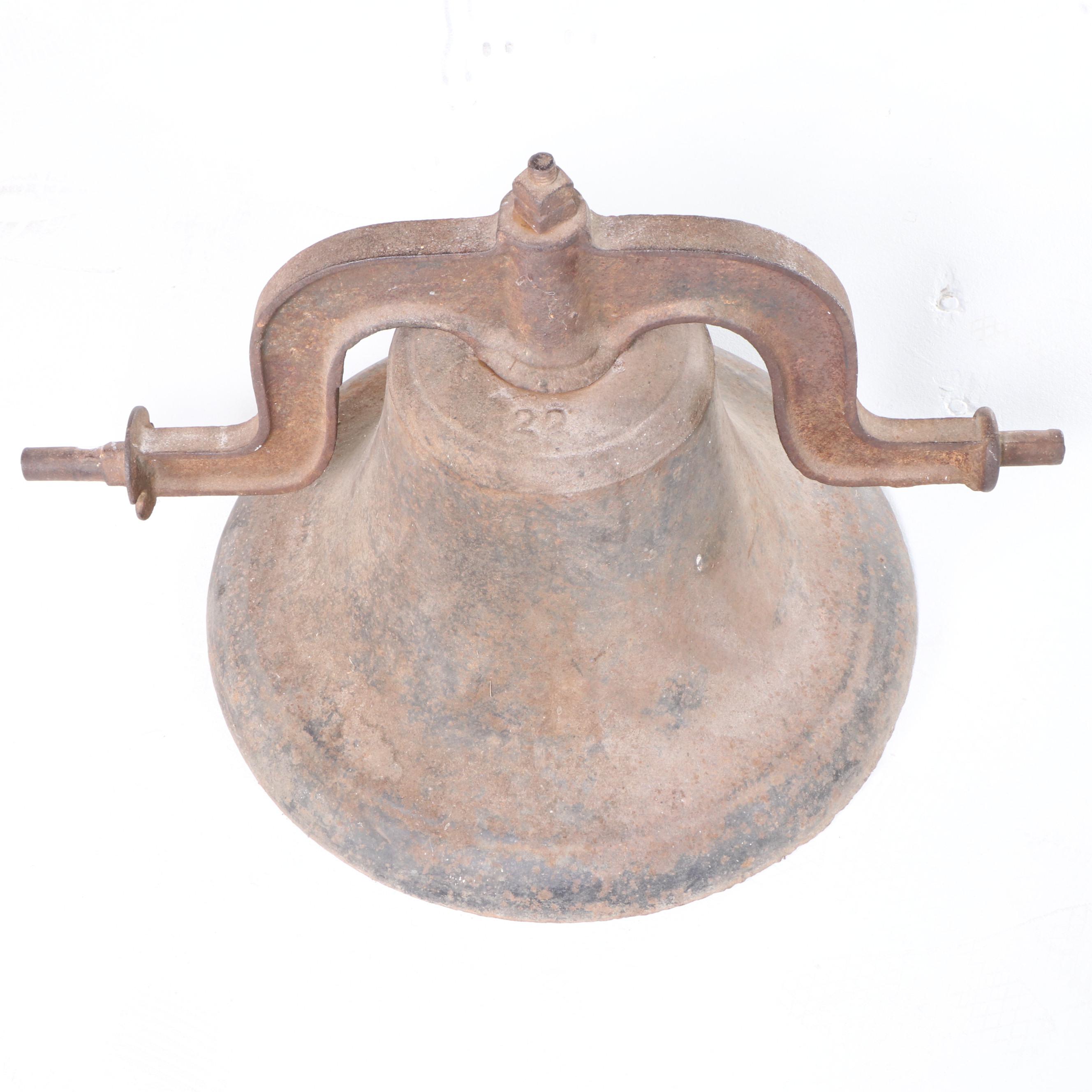 C.S. Bell & Company, Hillsboro, Ohio Cast Iron "22" Bell EBTH