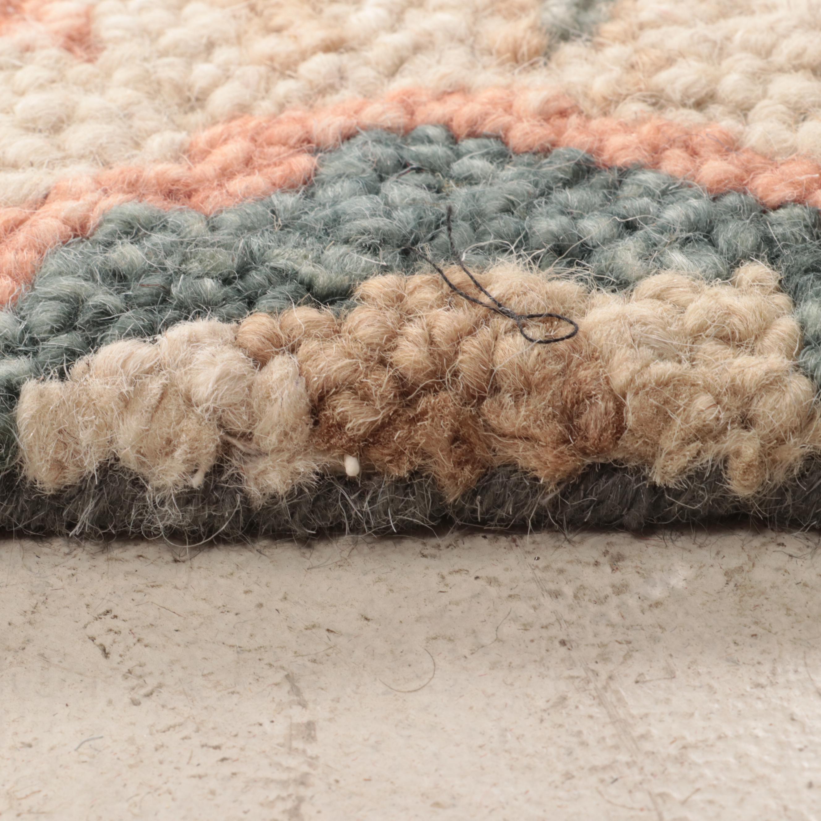 5'1 x 7' HandTufted Jacobean Style Threshold Area Rug EBTH