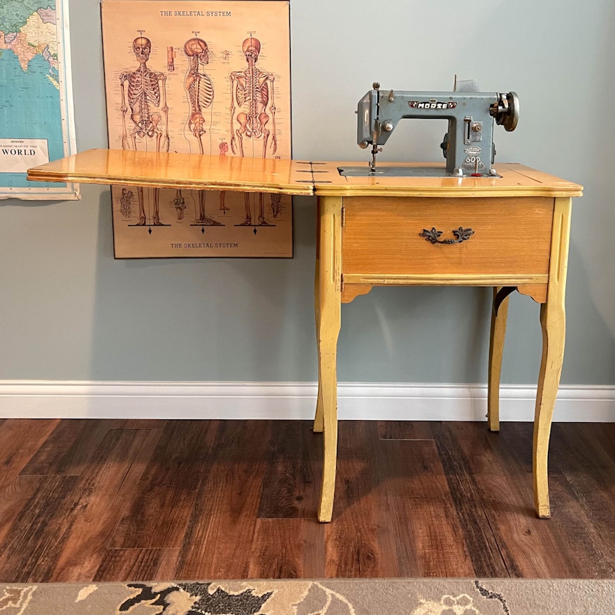 Morse "600" Sewing Machine with French Provincial Style Table, Mid-20th Century