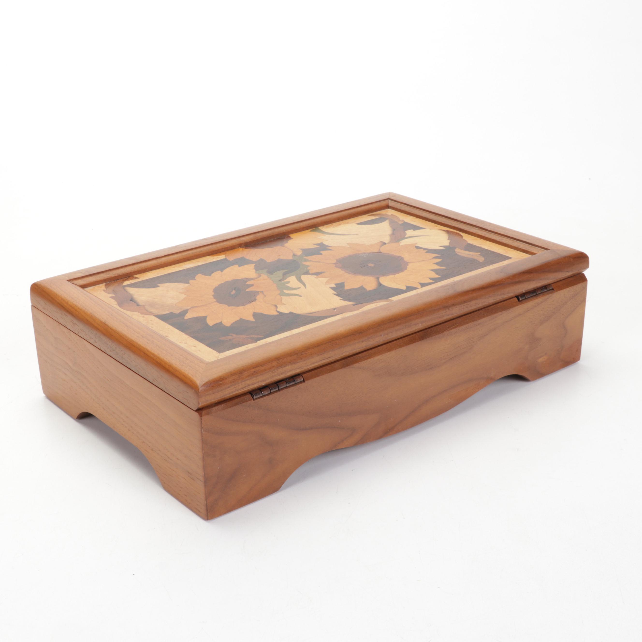 Hudson River Inlaid Decorative Storage Box With Pair of Shaker Style