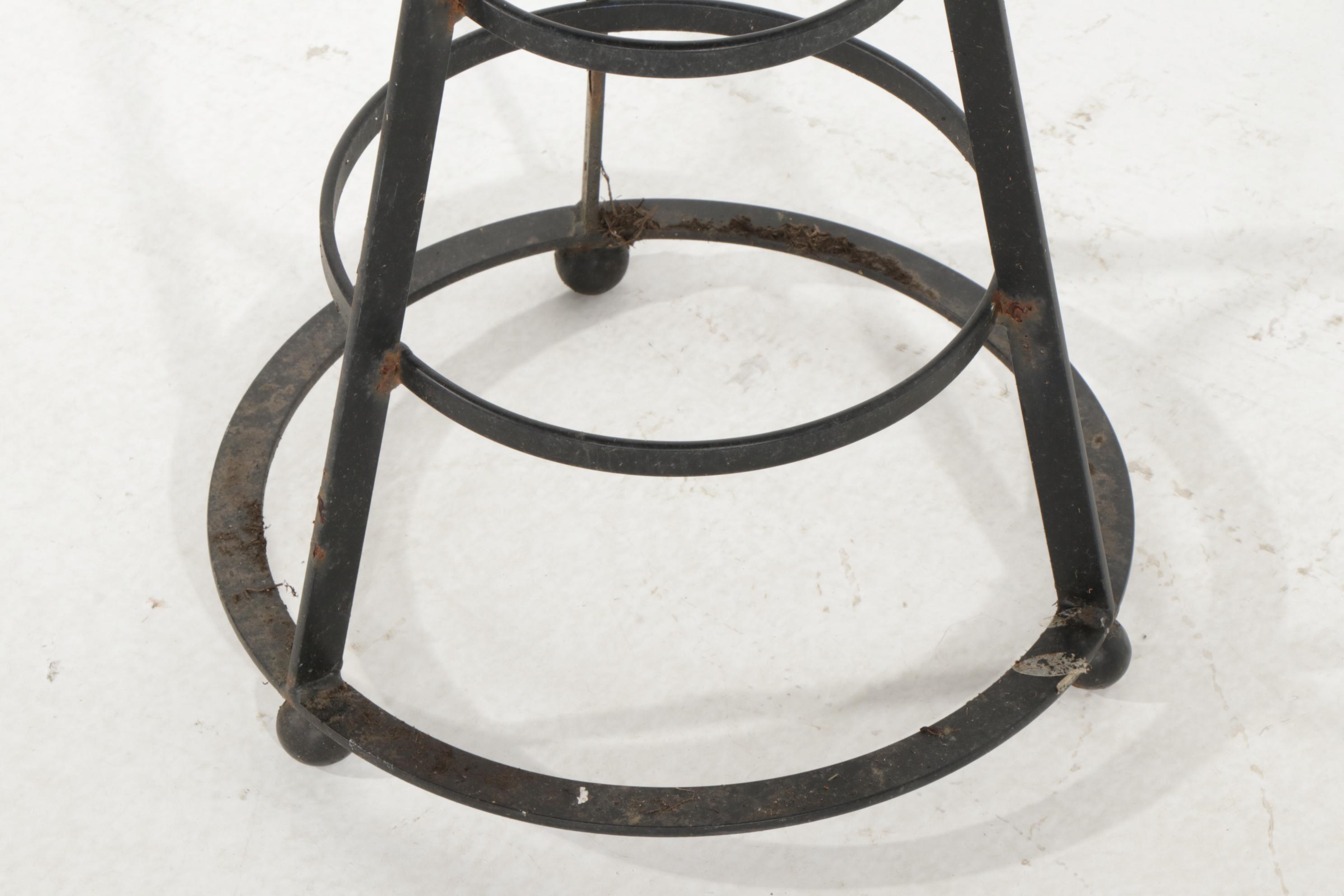 Smith & Hawken Copper and Iron Bird Bath with Iron Garden Shepherd's