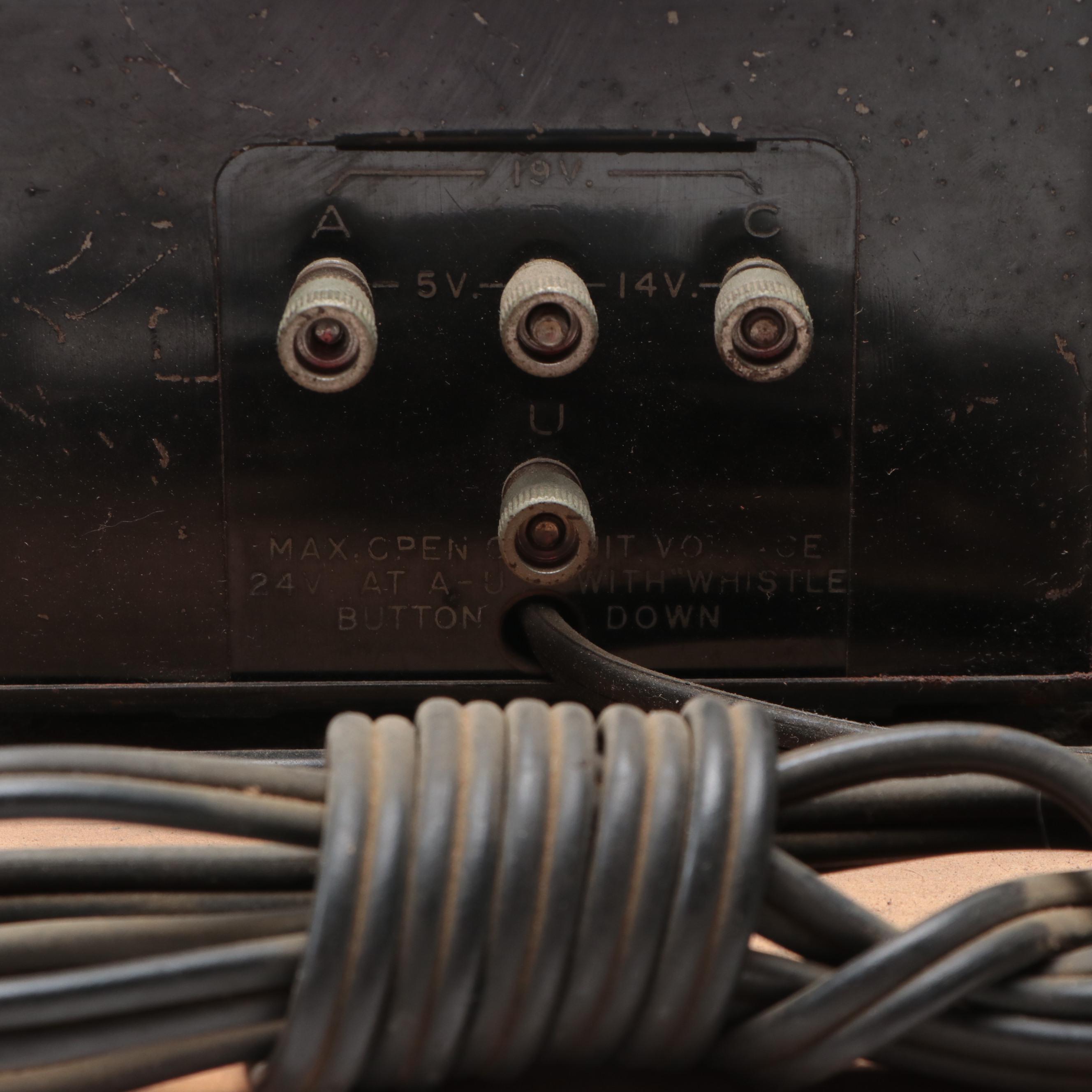 Lionel Type V "Trainmaster" and Type S Mounted Model Railroad