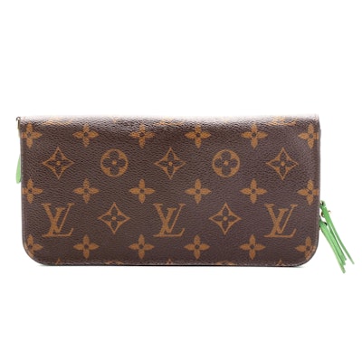 Louis Vuitton Snap Clutch Travel Wallet in Monogram Canvas
