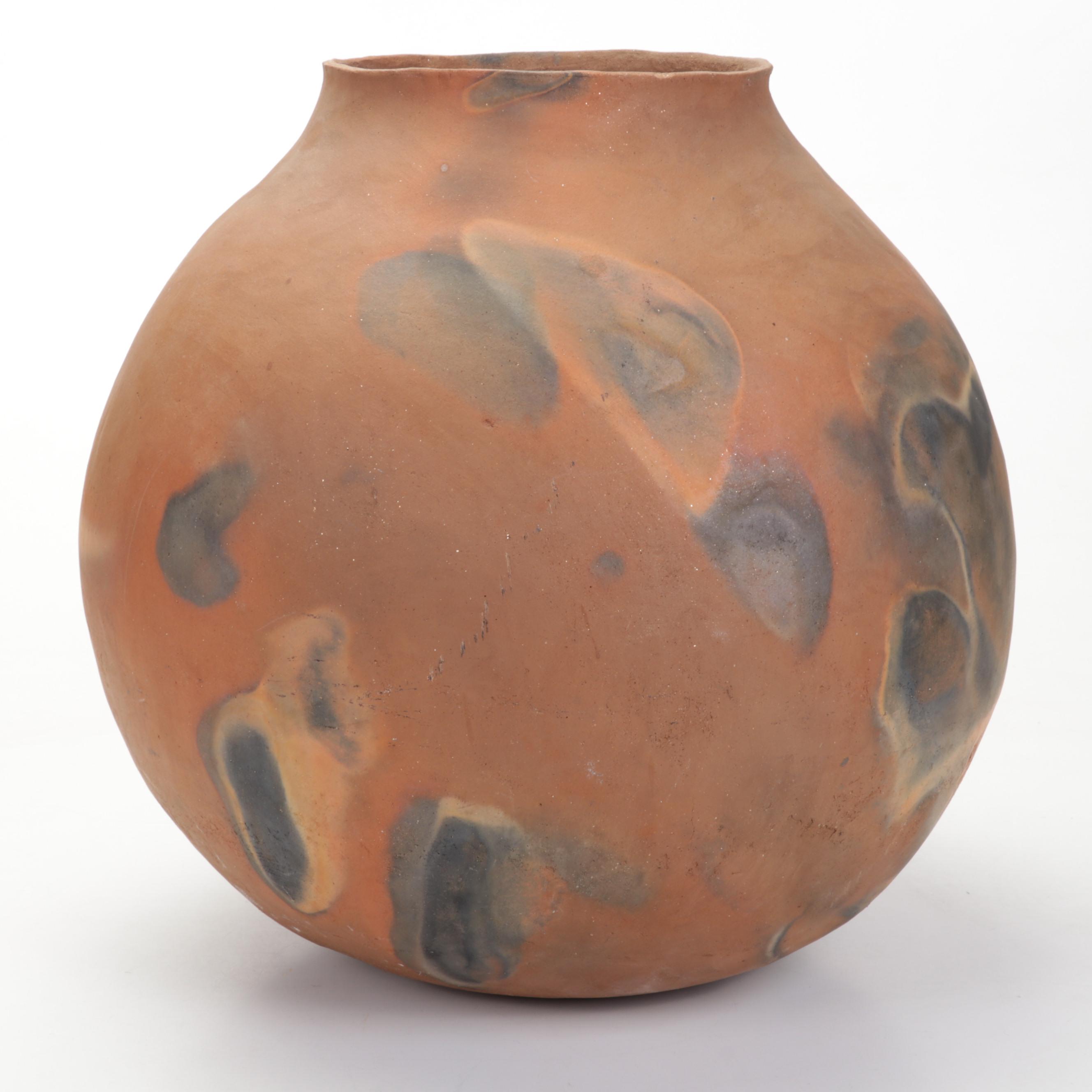 Celia Flores Kumeyaay Clay Art Pottery Vessel, 2000s EBTH