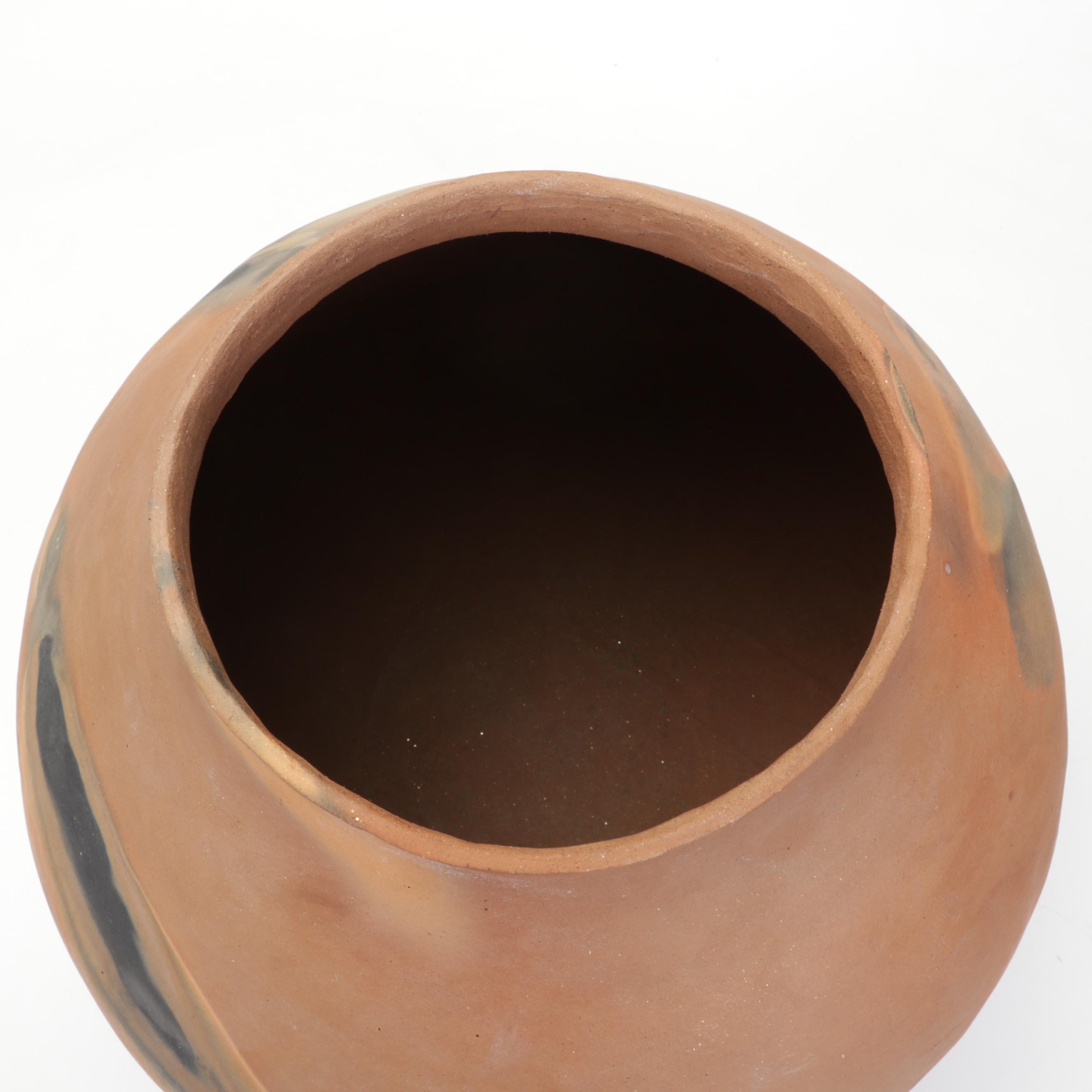 Celia Flores Kumeyaay Clay Art Pottery Vessel, 2000s EBTH