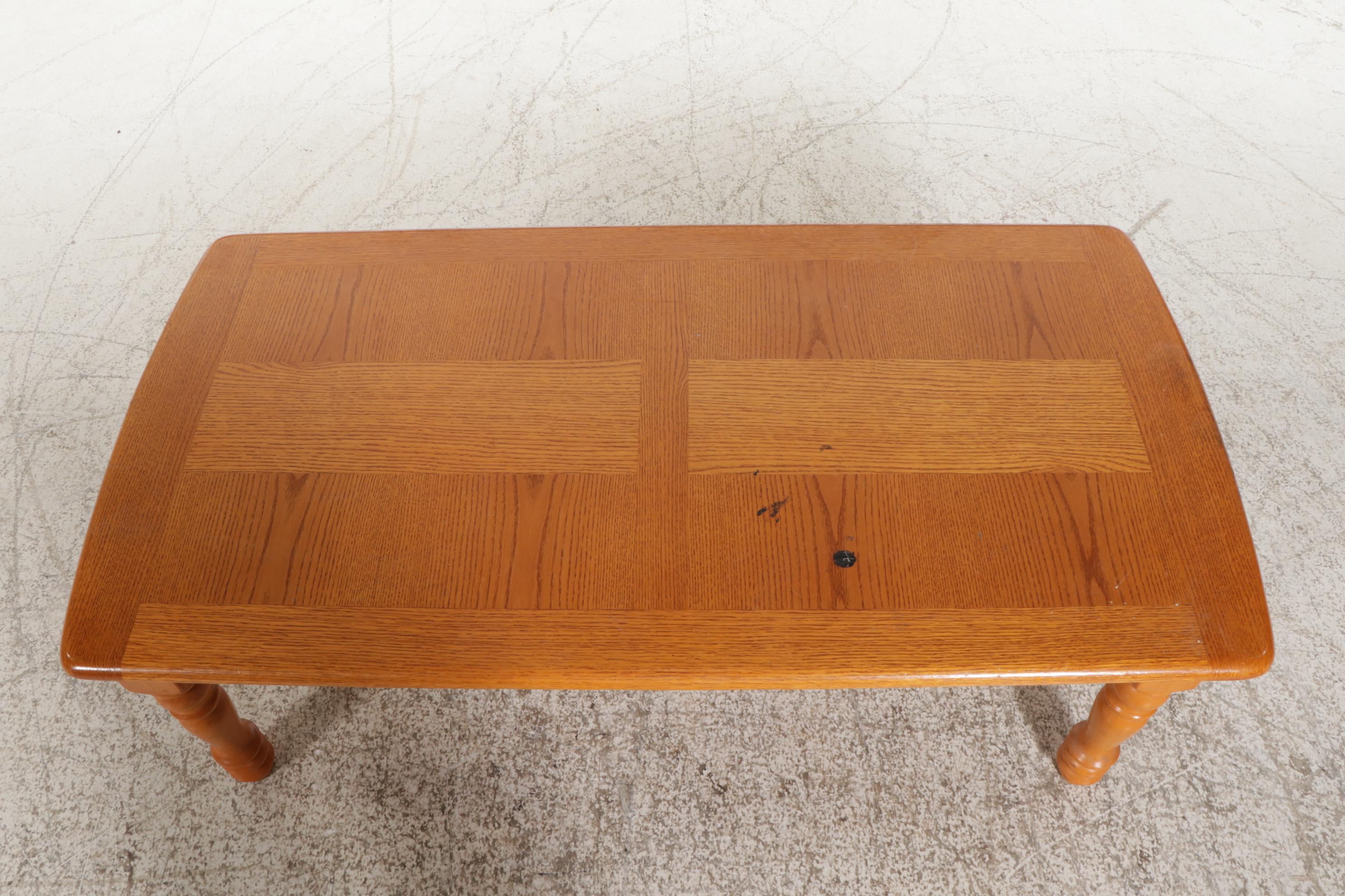 Colonial Revival Oak Veneer Coffee Table, Late 20th Century EBTH