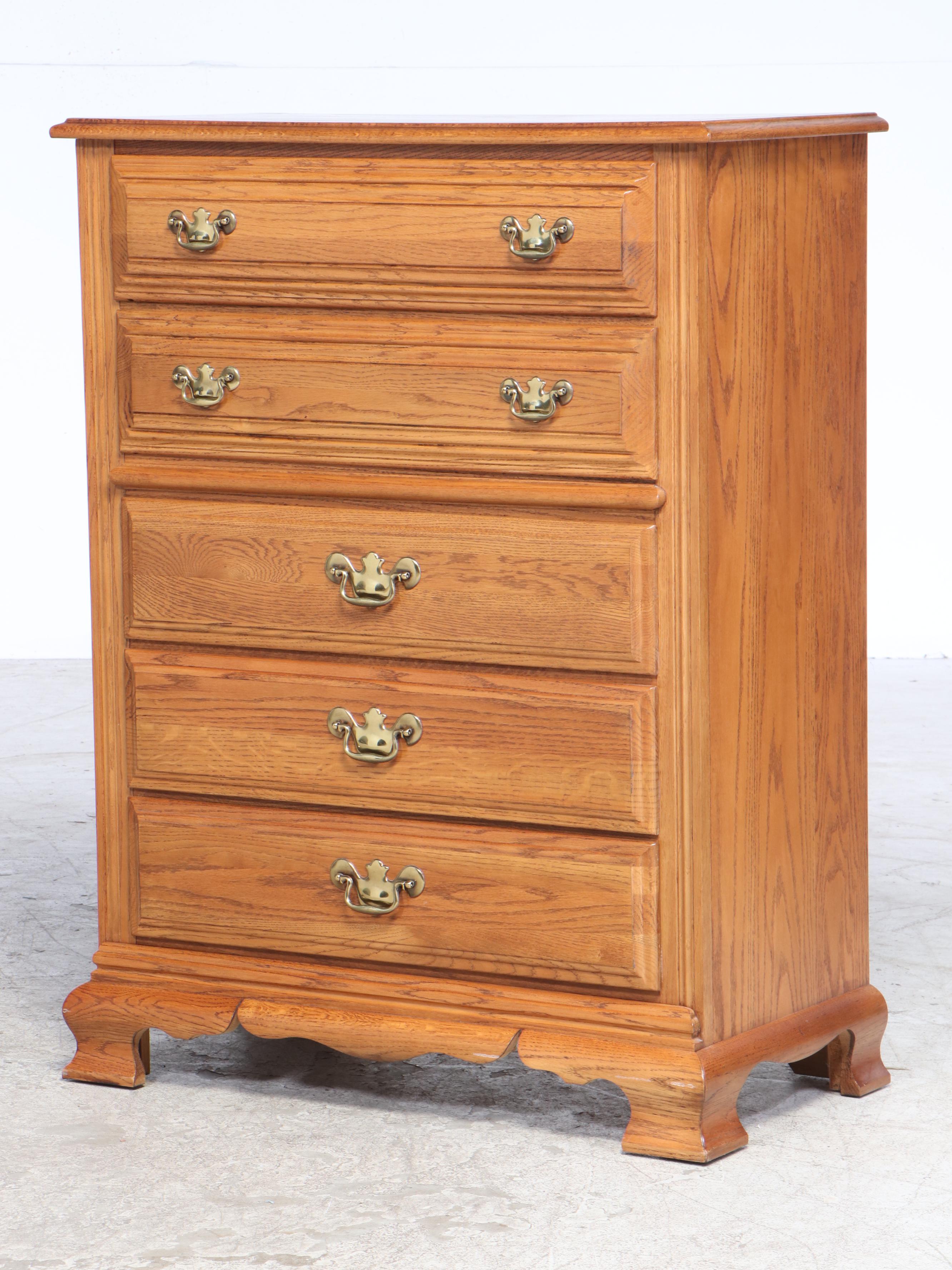 Young Hinkle, Oak Bedroom Suite with Twin Bed EBTH