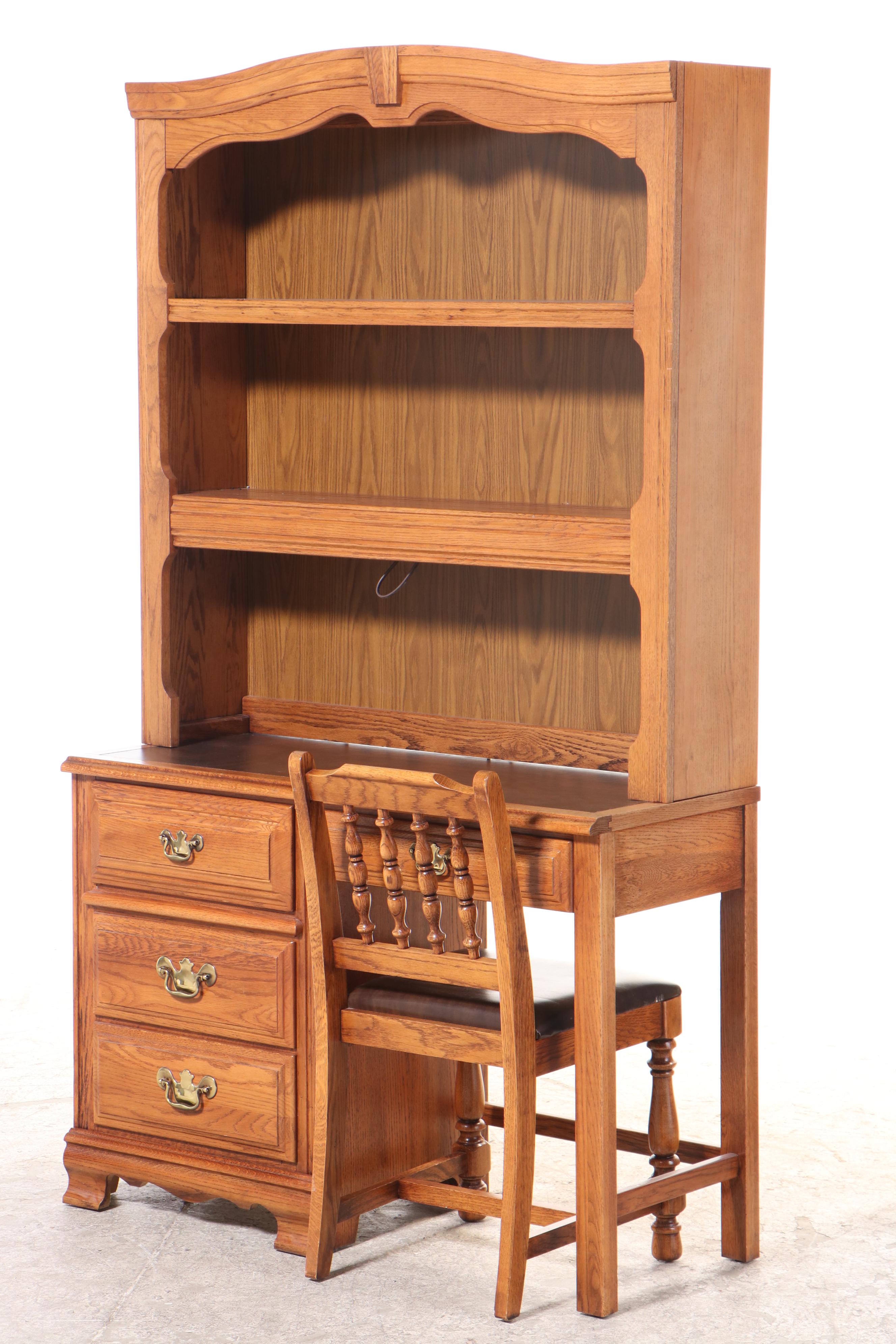Young Hinkle, Oak Bedroom Suite with Twin Bed EBTH