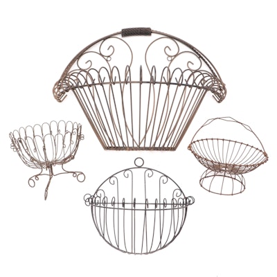 Wire Wall Planters With Table Décor