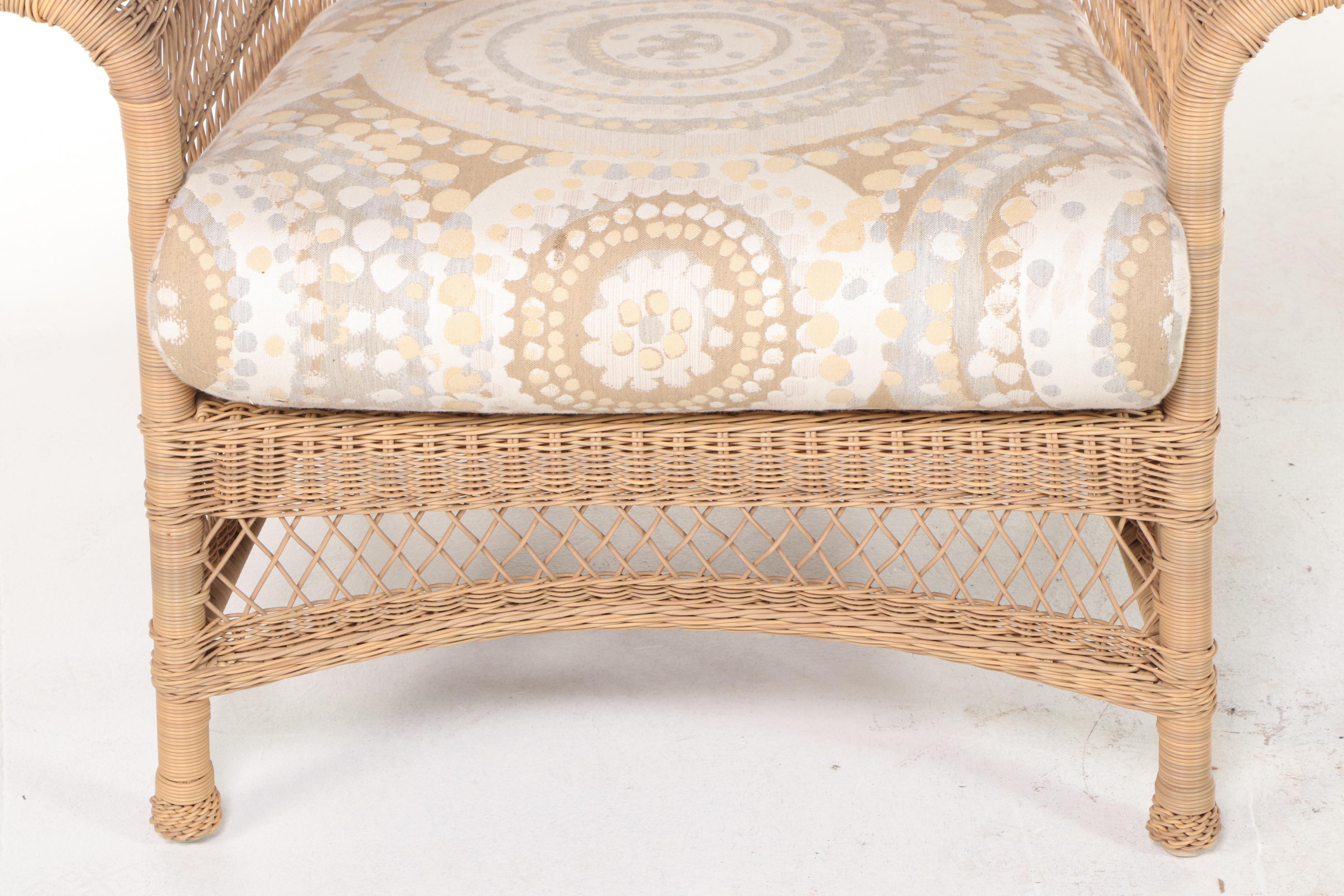 Pair of Resin Wicker Lounge Chairs with Brown Jordan Table EBTH