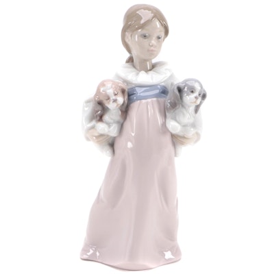 Lladró "Arms Full of Love" Porcelain Figurine Designed by Francisco Polope