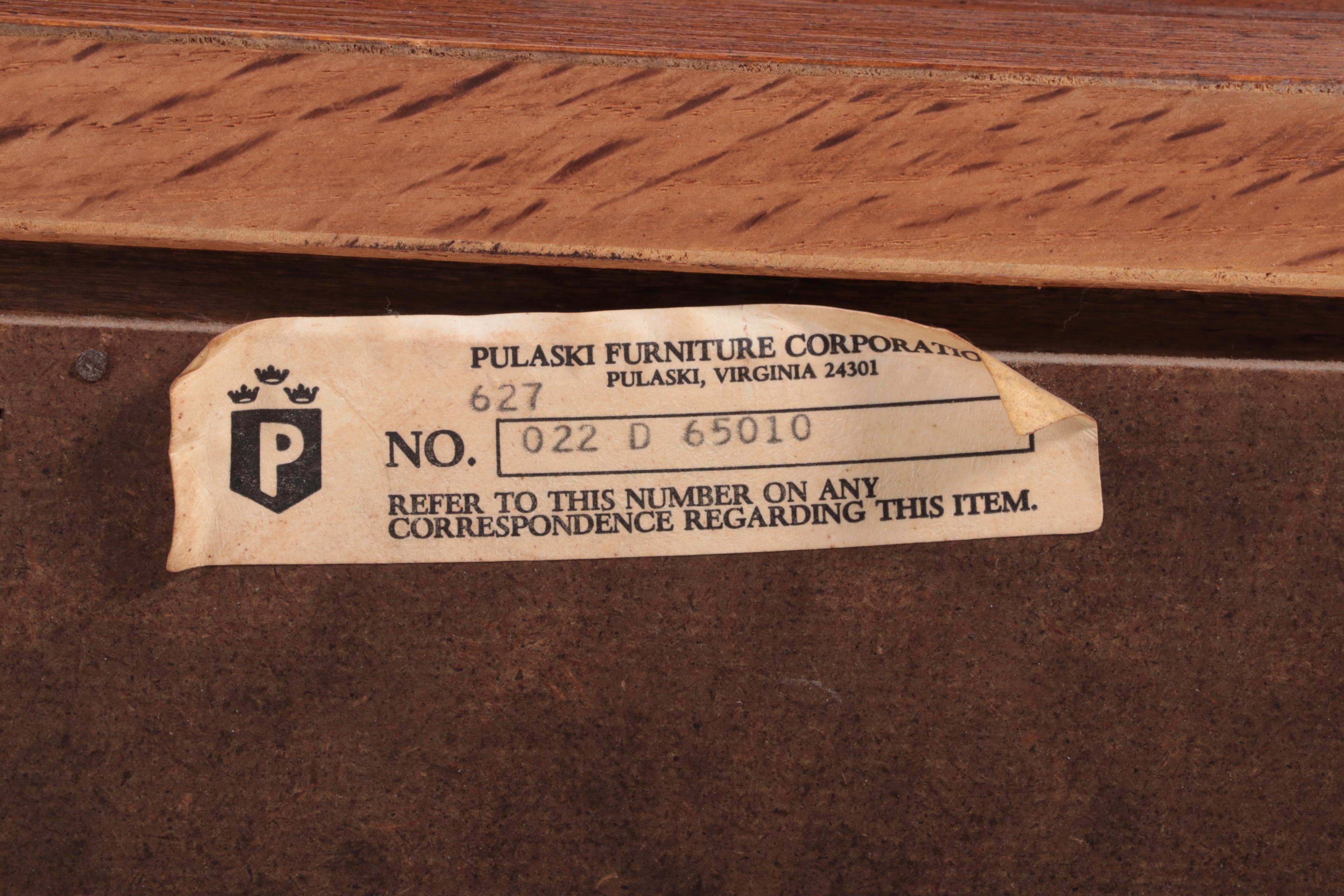 Pulaski Keepsake Oak Dresser with Mirror EBTH