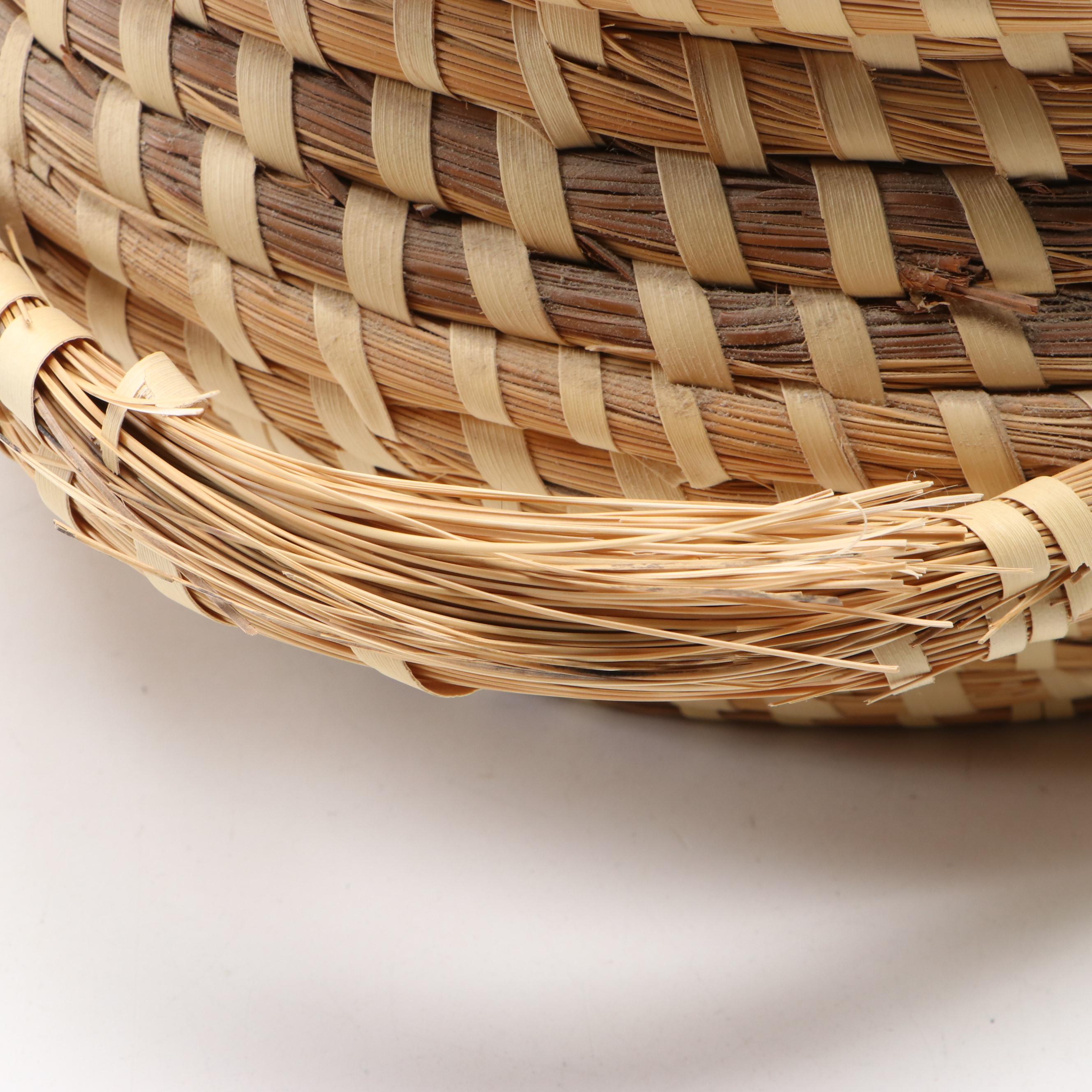 Gullah Geechee Woven Sweetgrass Lidded Baskets and Wine Caddy Basket EBTH