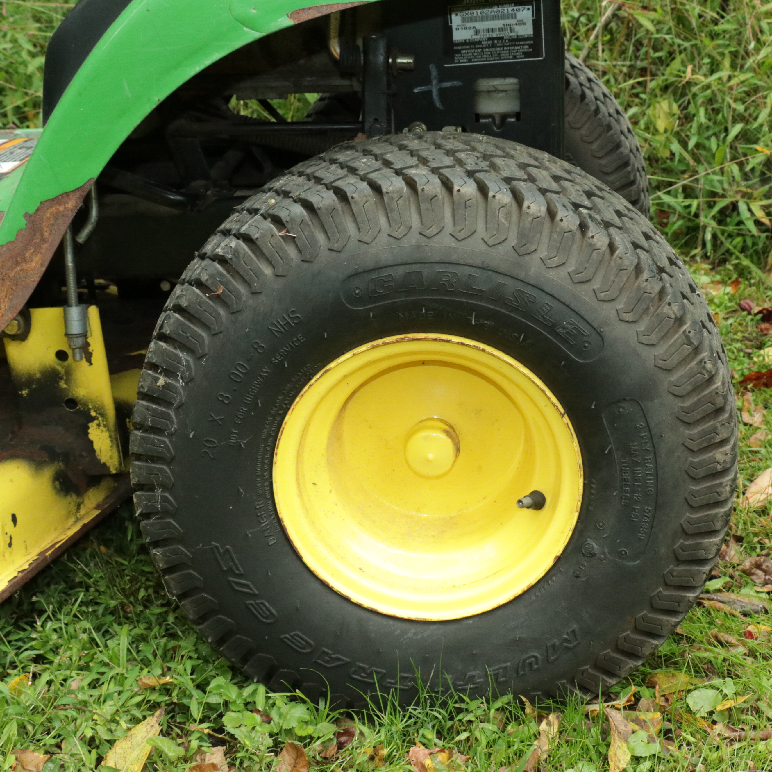 John Deere 100 Series Riding Mower with Trailer EBTH