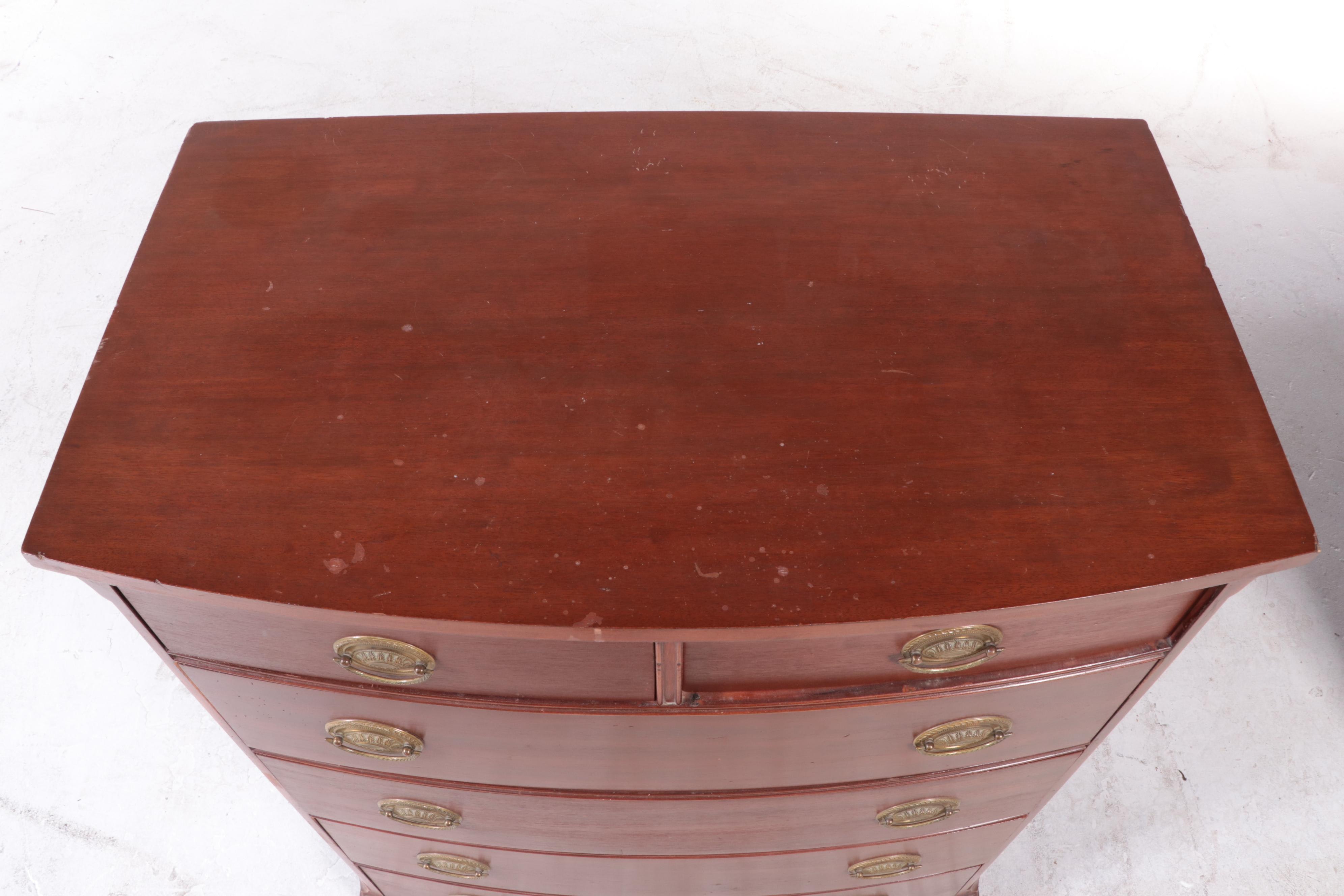 Huntingburg Furniture Federal Style Mahogany Chest of Drawers, Mid20th