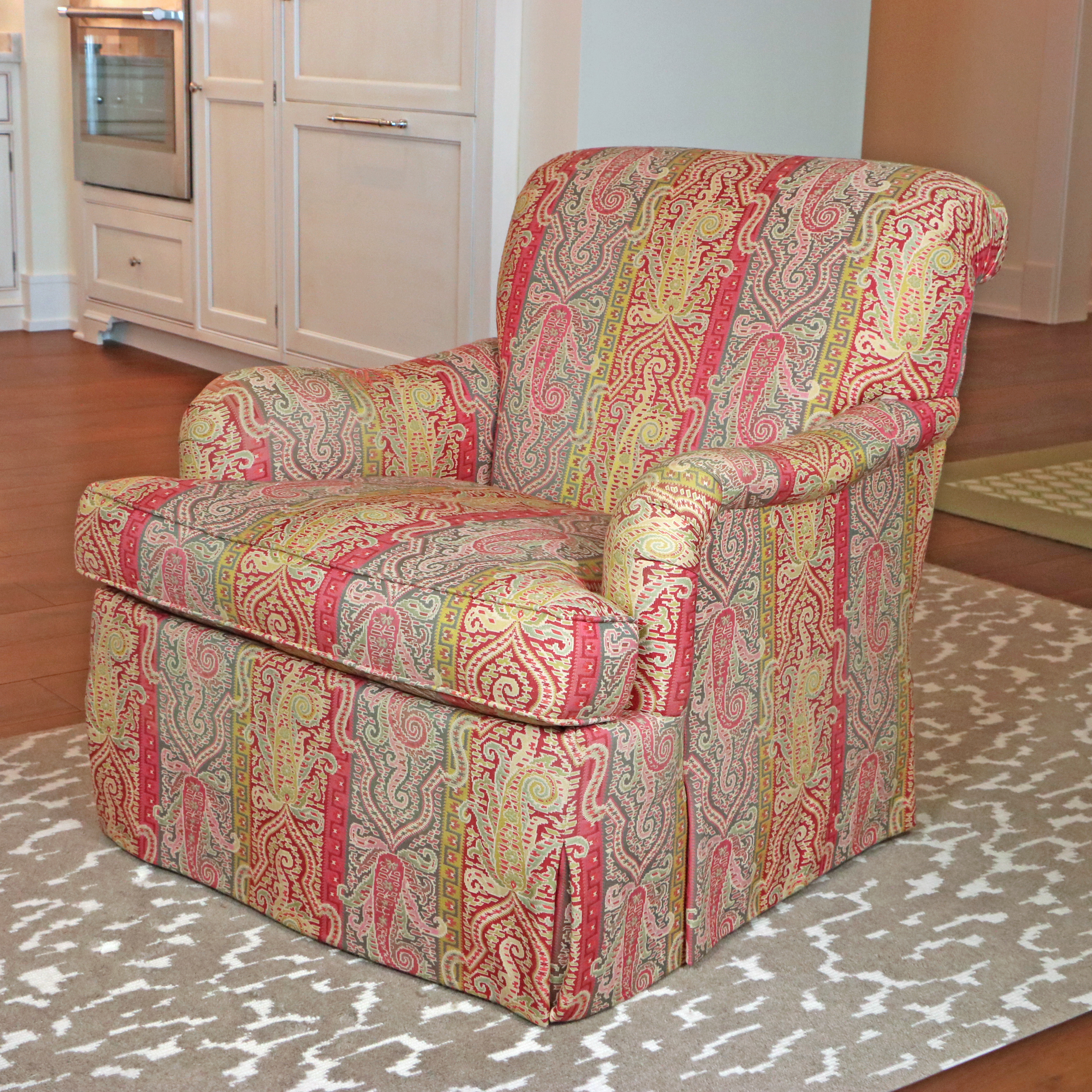 The Hickory Chair Furniture Co. CustomUpholstered Swivel Armchair EBTH