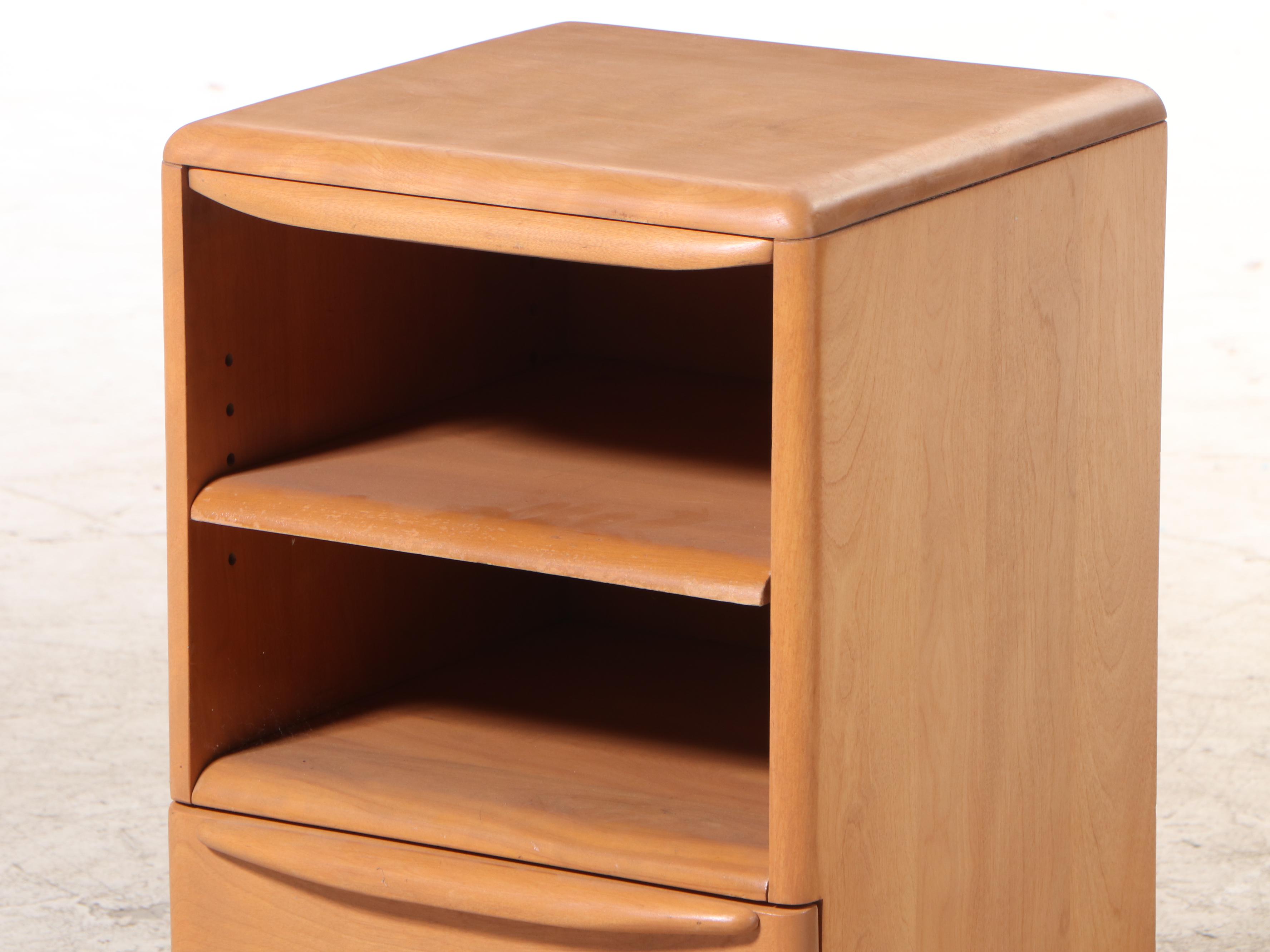 Pair of HeywoodWakefield Mid Century Modern Nightstands in Champagne