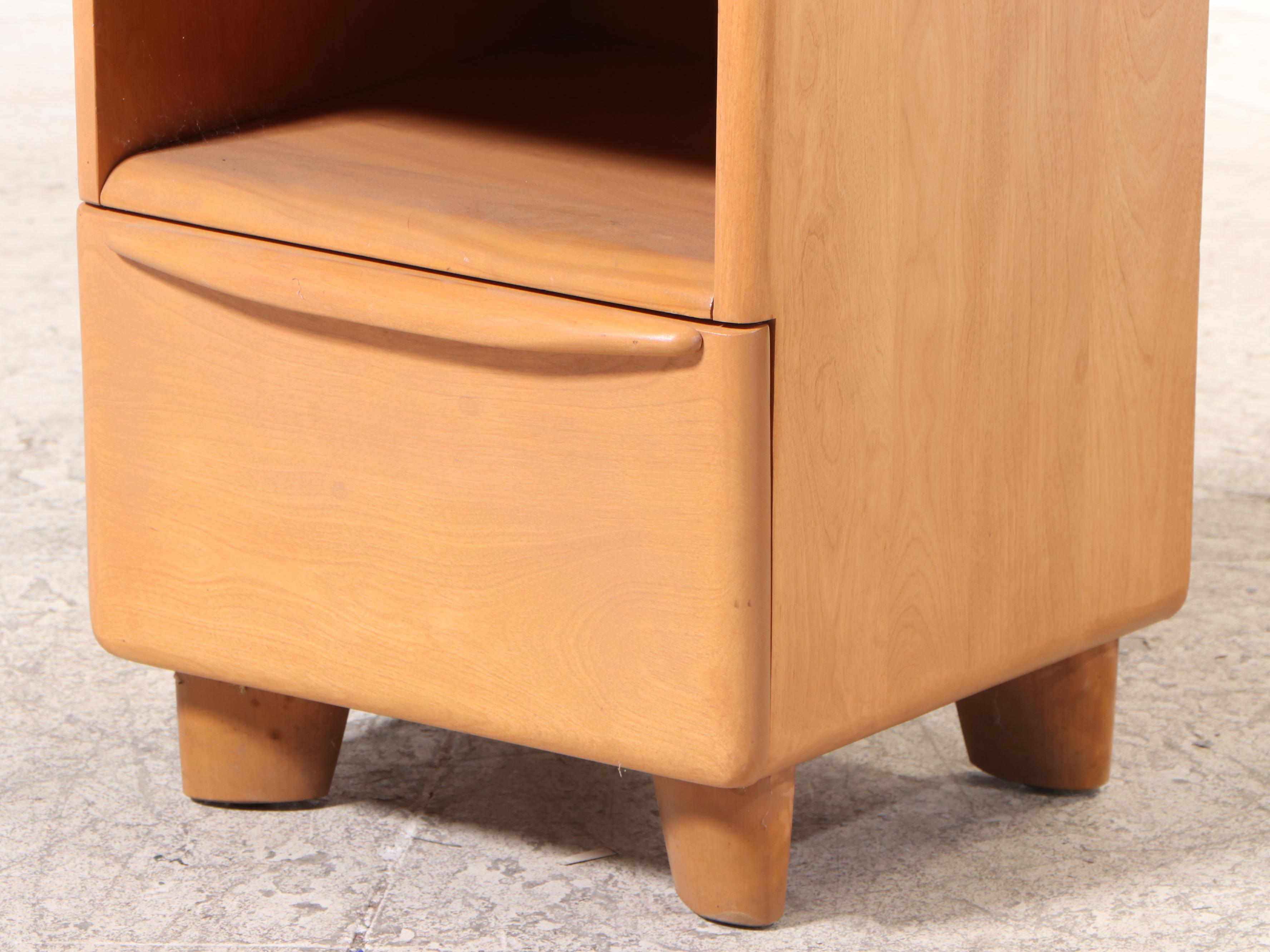 Pair of HeywoodWakefield Mid Century Modern Nightstands in Champagne