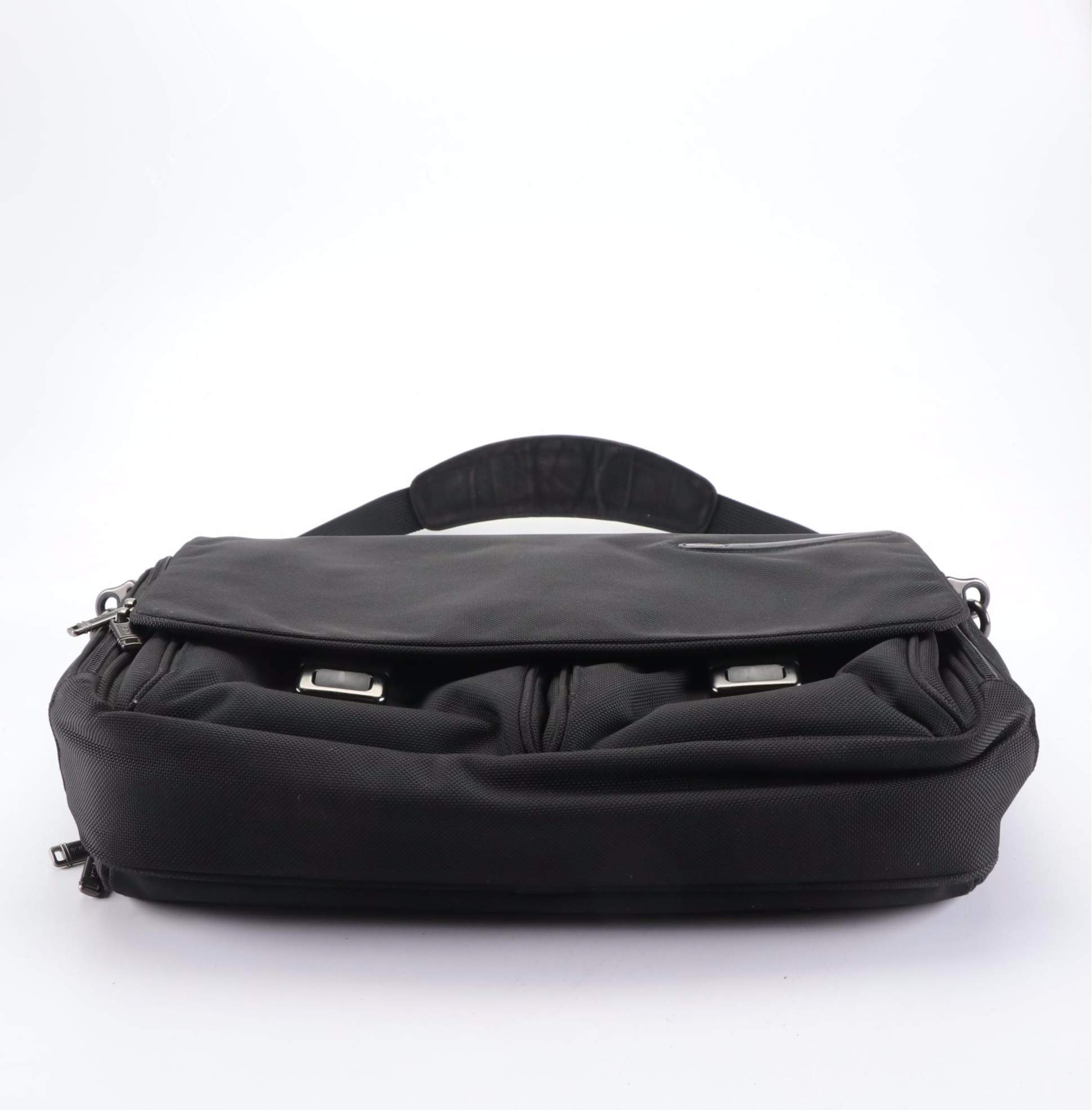 Tumi Alpha Business Travel Briefcase in Black Canvas EBTH