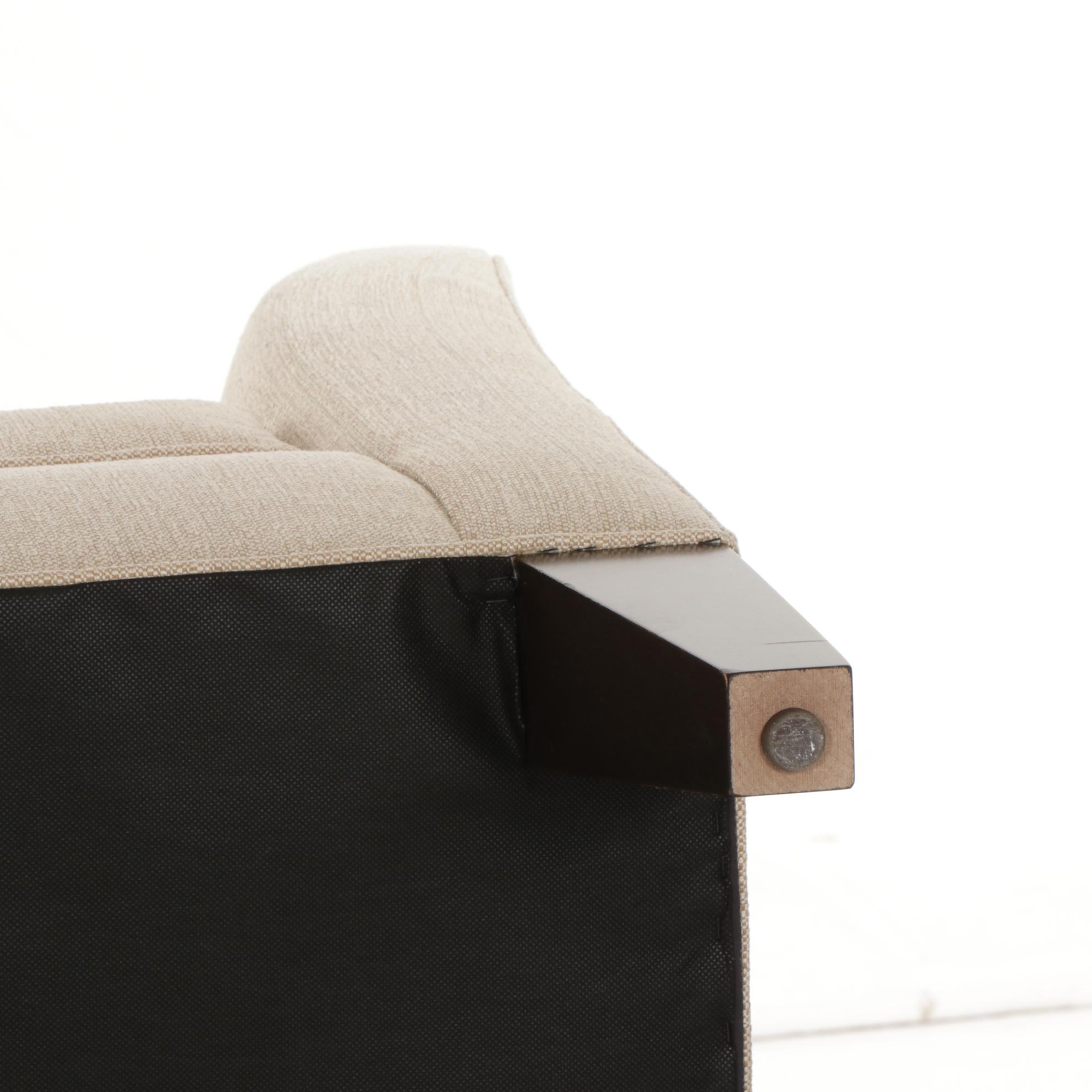 Ethan Allen "Hartwell" Bench Sofa in Oatmeal Upholstery EBTH