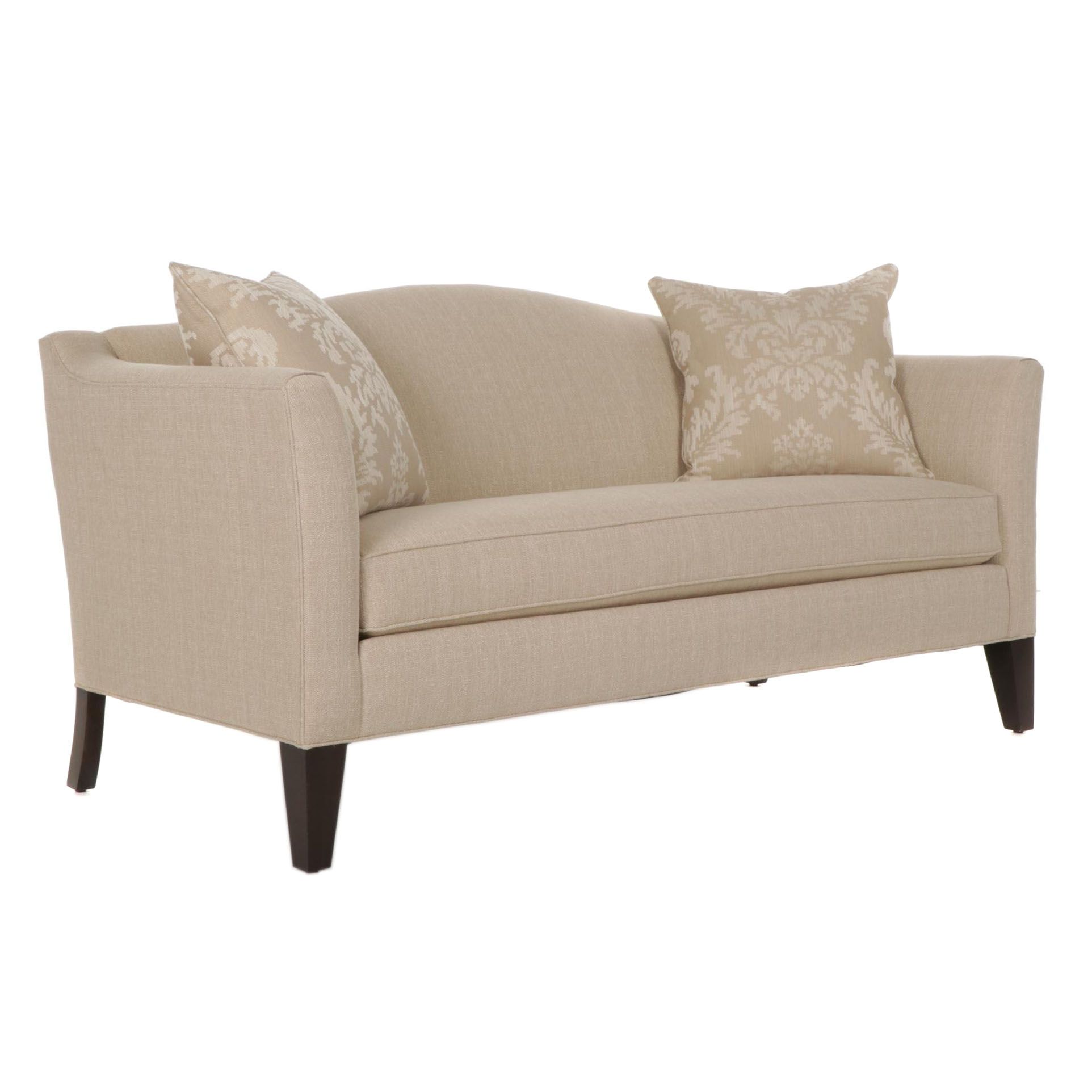 Ethan Allen "Hartwell" Bench Sofa in Oatmeal Upholstery EBTH