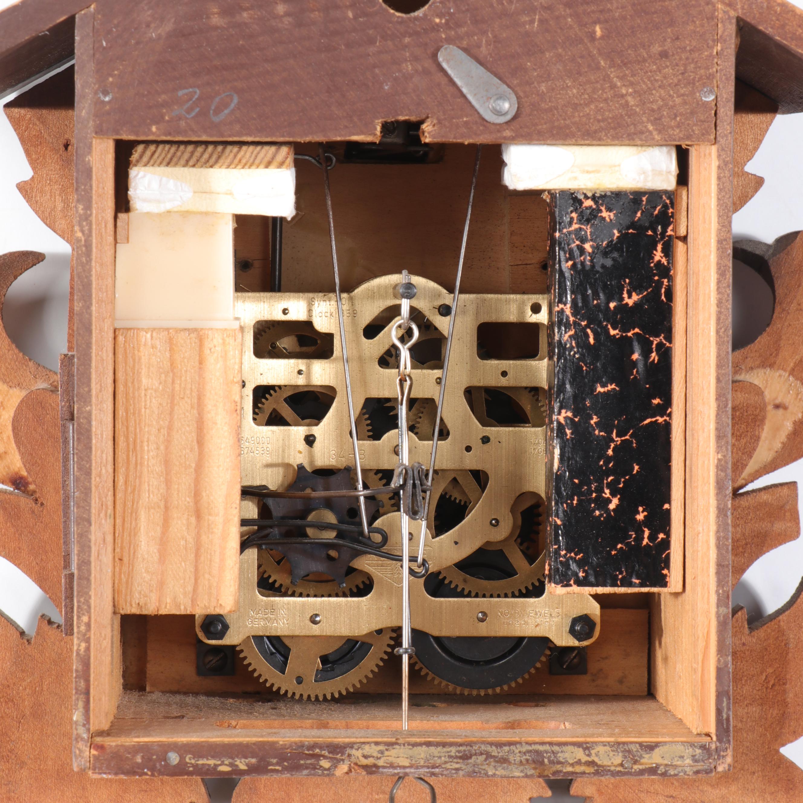 Cuckoo Clock Mfg. Co Traditional Black Forest Style EightDay Cuckoo