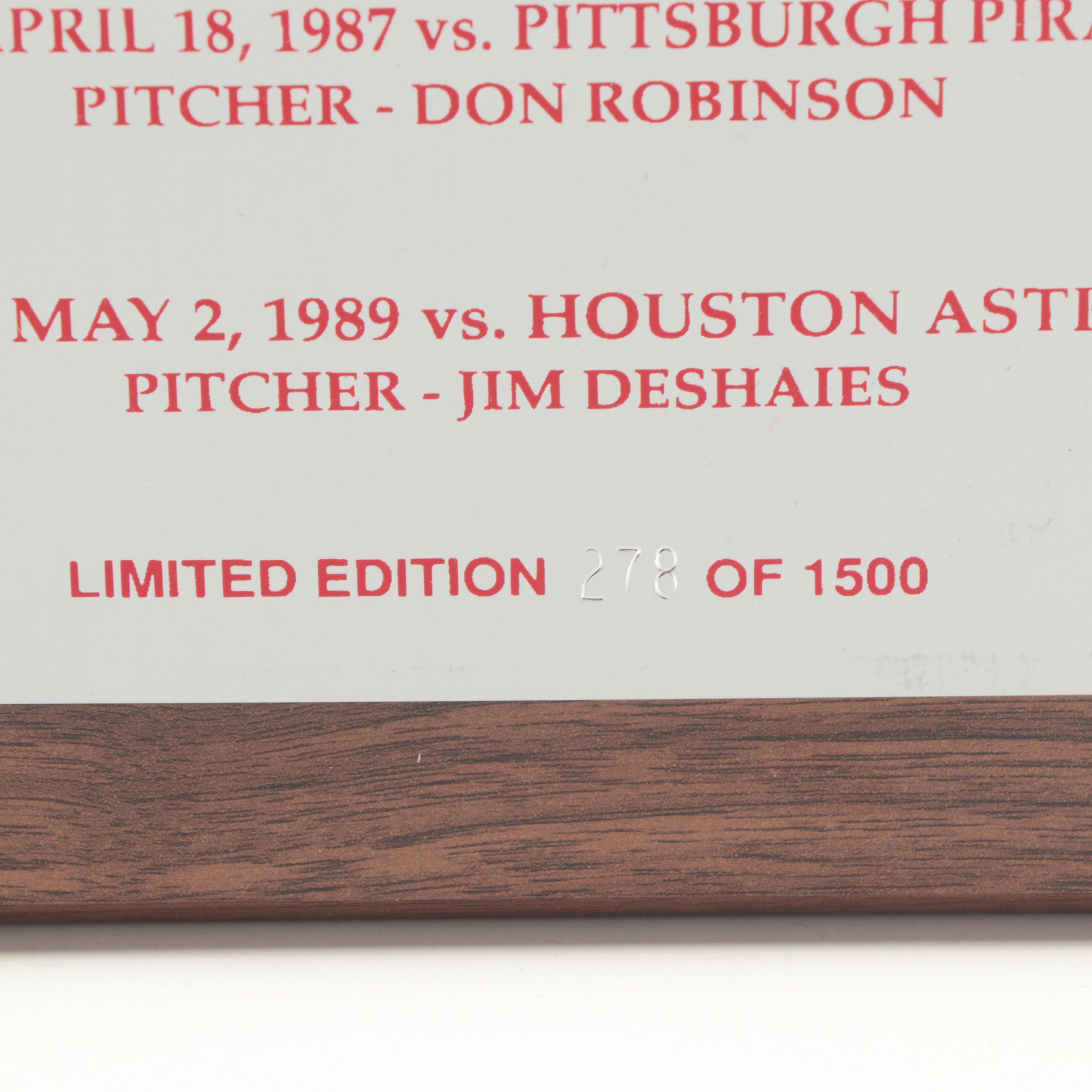 Philadelphia Phillies Mike Schmidt Signed Plaque and Hall Of Fame Bat
