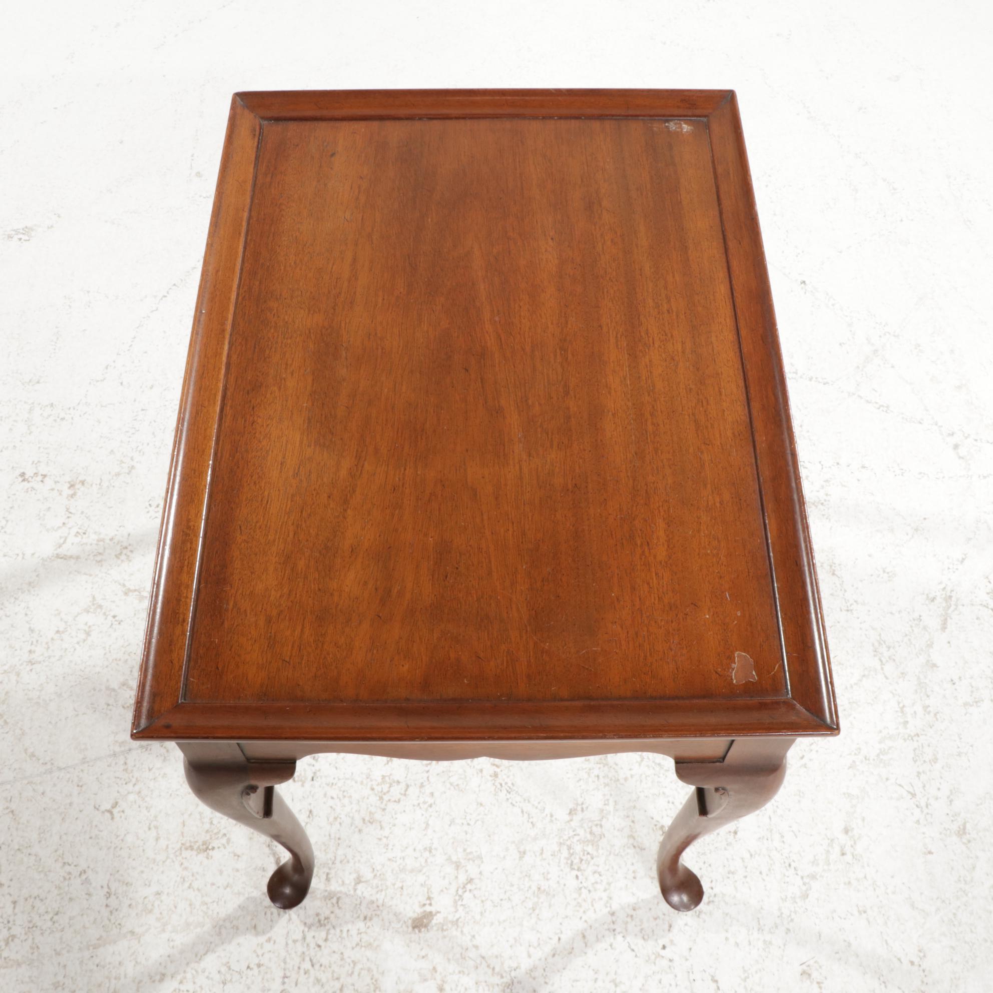 Queen Anne Style Mahogany End Table, Mid to Late 20th Century EBTH