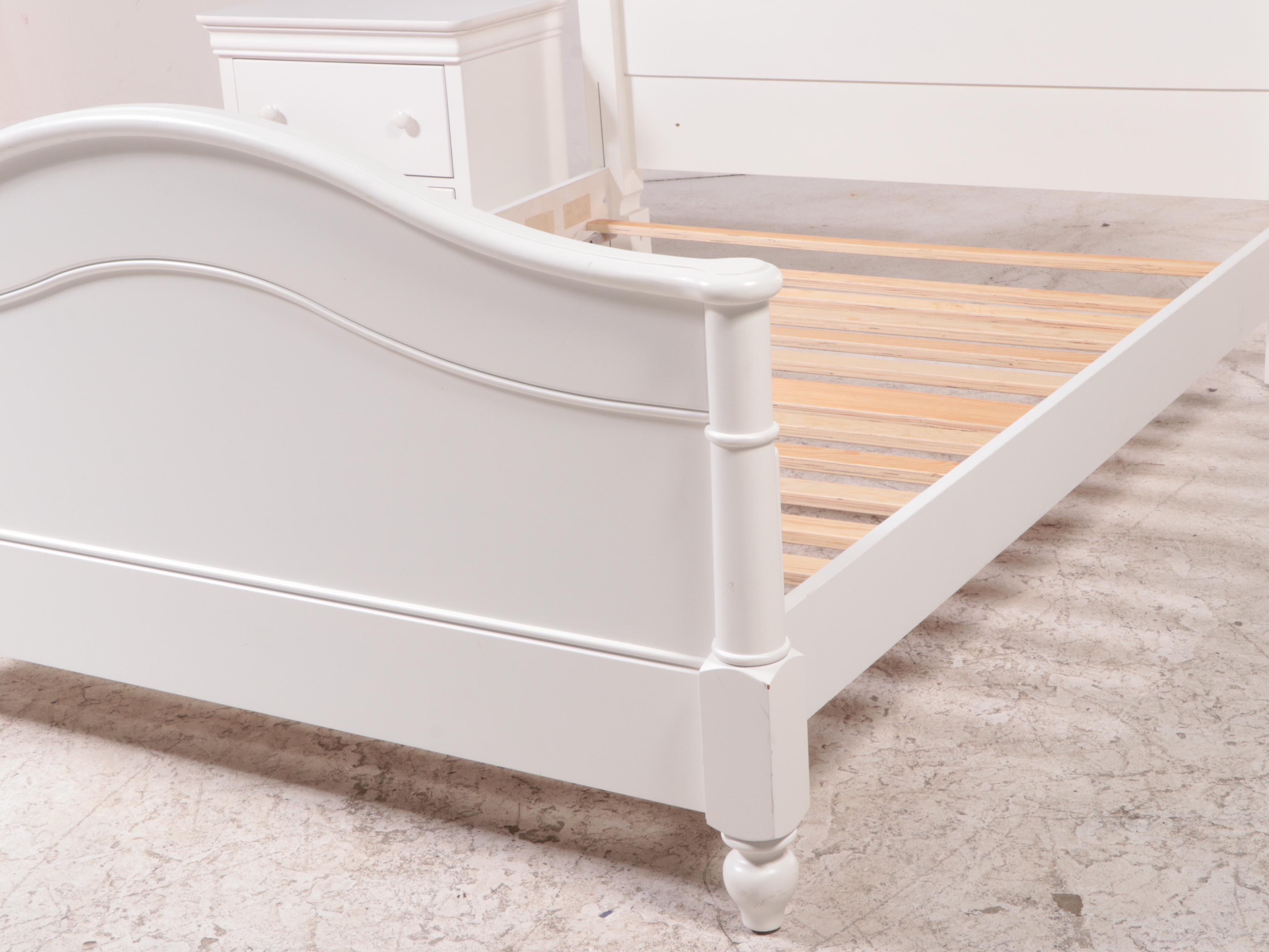 Stanley Furniture "Young America" WhitePainted Full Size Bed with