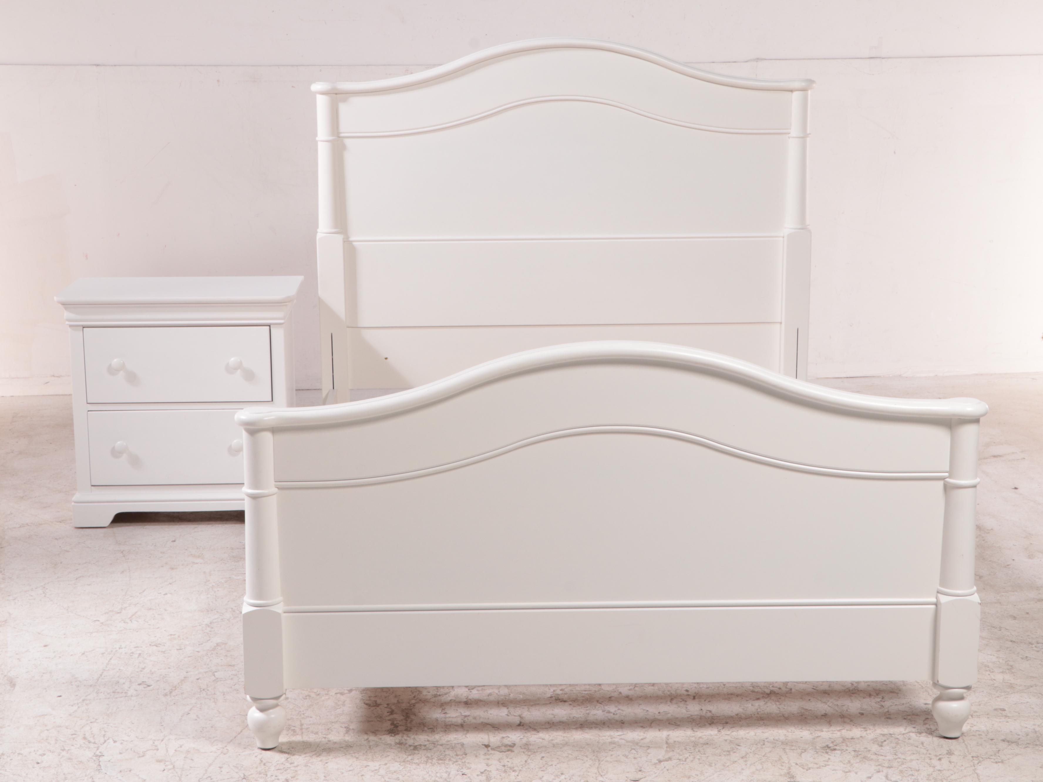 Stanley Furniture "Young America" WhitePainted Full Size Bed with