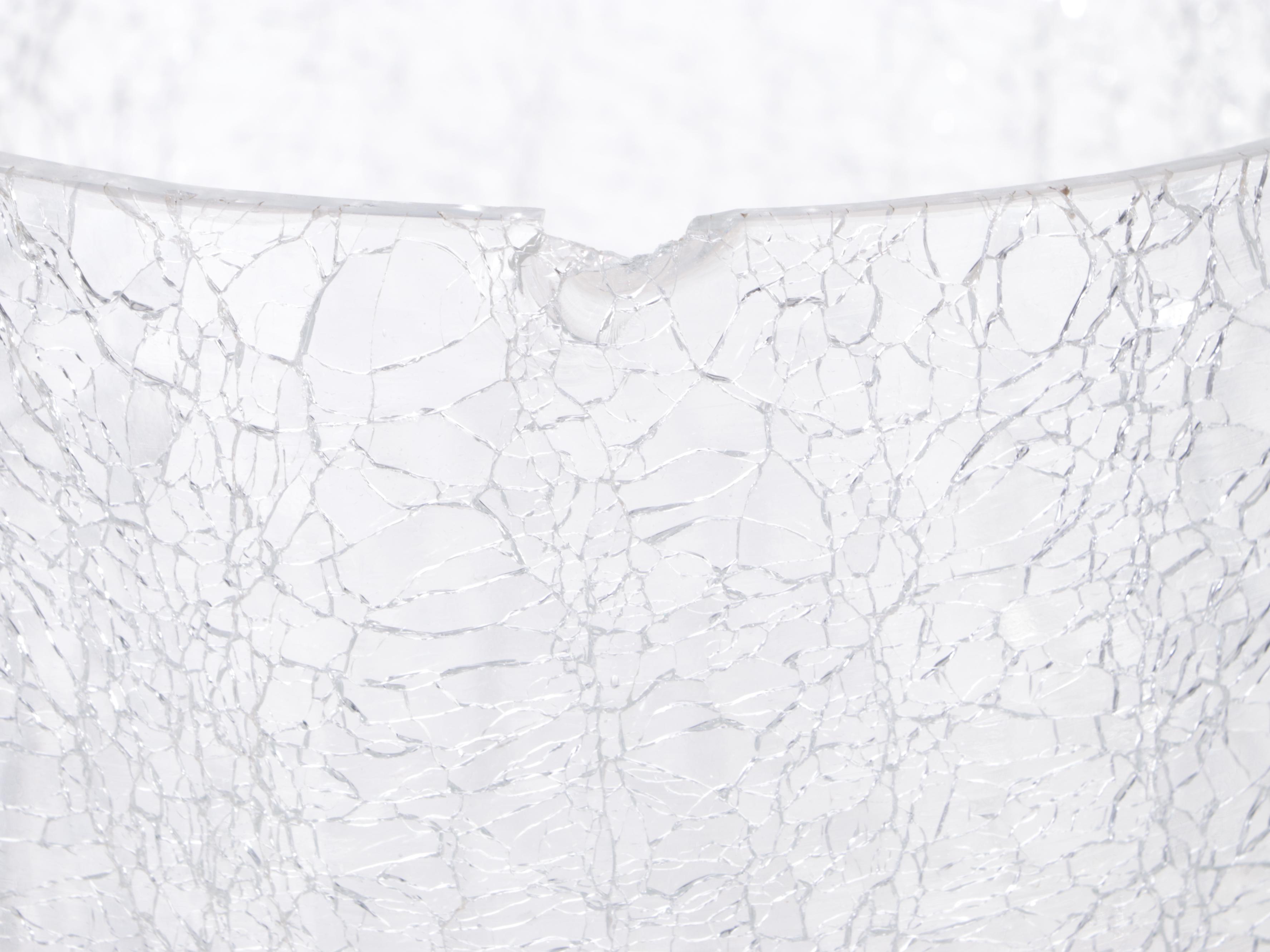 Global Views Crackle Glass Hurricane and Metal Candle Holders EBTH