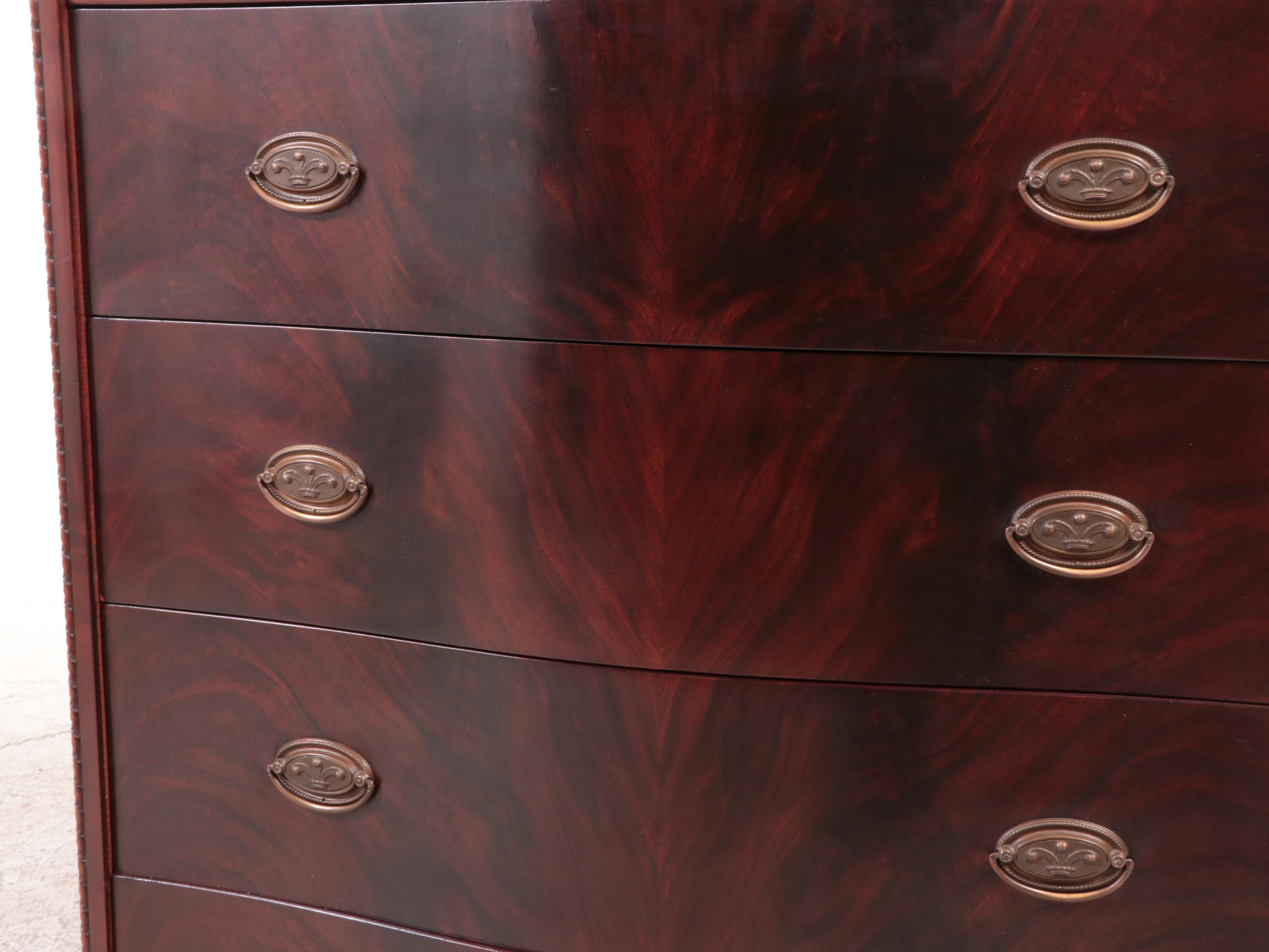 Romweber Federal Style Mahogany FiveDrawer Serpentine Chest EBTH